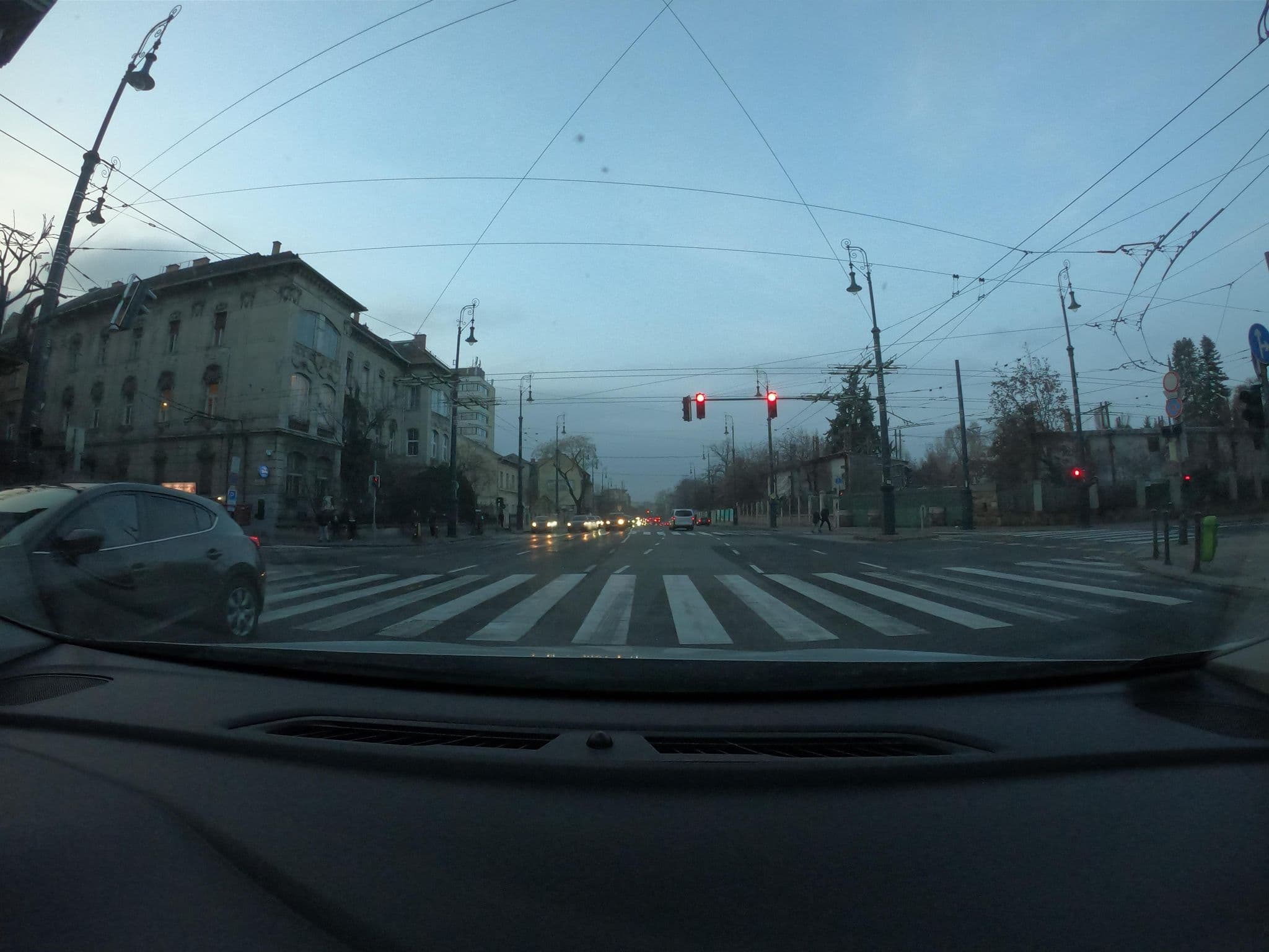 Street view near Hotel Ibis Budapest Heroes Square, Budapest VI. kerület — © vst (CC BY-SA · Mapillary)