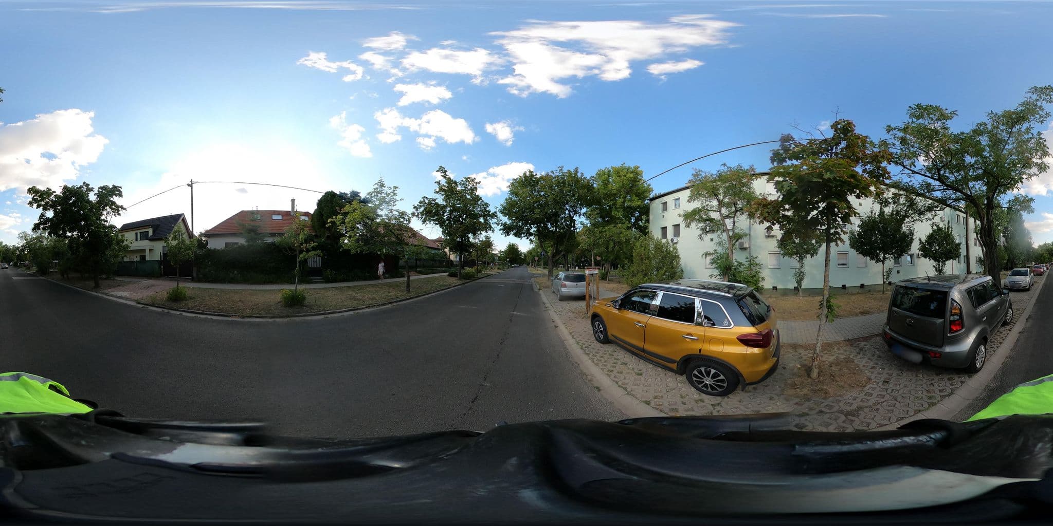 Street view near Minigarzon II, Angyalföld — © grozsa11 (CC BY-SA · Mapillary)
