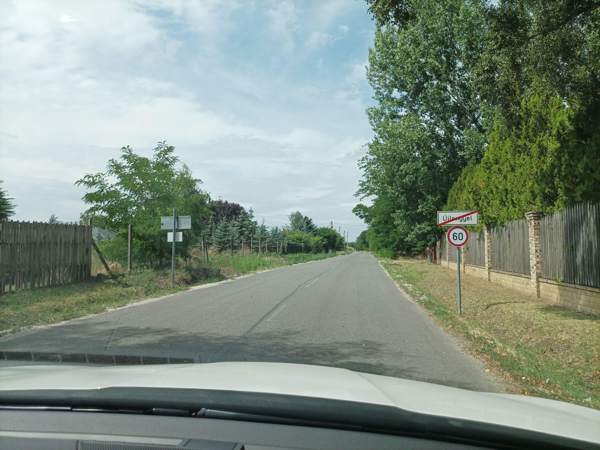Street view near Krisztina Boutiqe Hotel, Újhartyán — © mkpest2 (CC BY-SA · Mapillary)