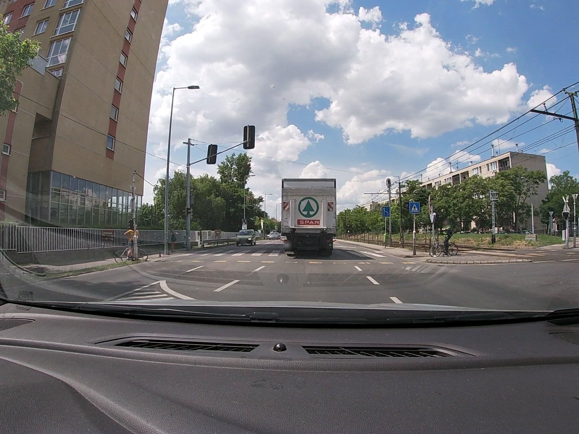 Street view near CEU Conference Centre, Felsőrákos — © vst (CC BY-SA · Mapillary)
