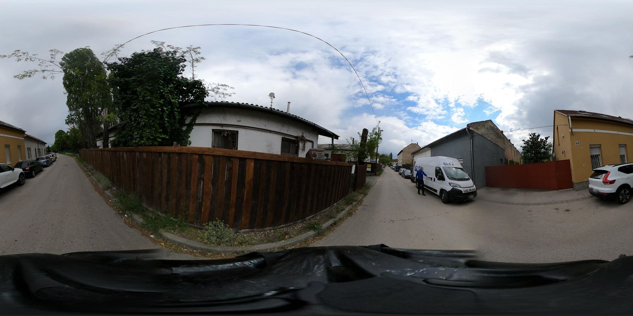 Street view near Malata Homes, Kőbánya — © grozsa11 (CC BY-SA · Mapillary)