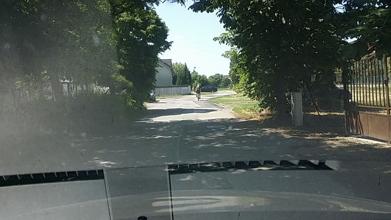 Street view near Tao, Alsórákos — © vst (CC BY-SA · Mapillary)