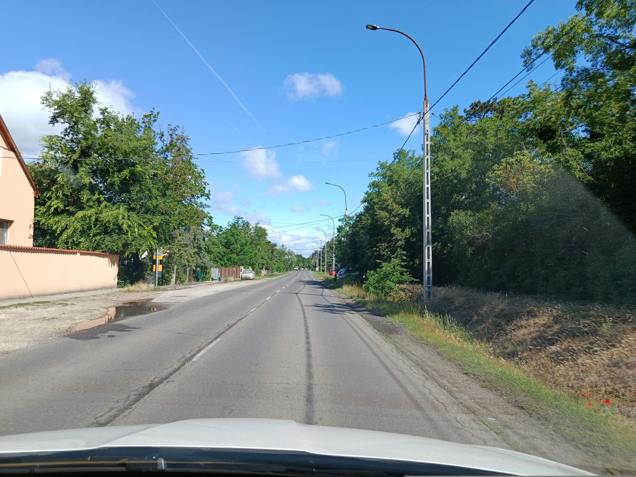 Street view near Silver Club, Gödöllő — © mkpest2 (CC BY-SA · Mapillary)