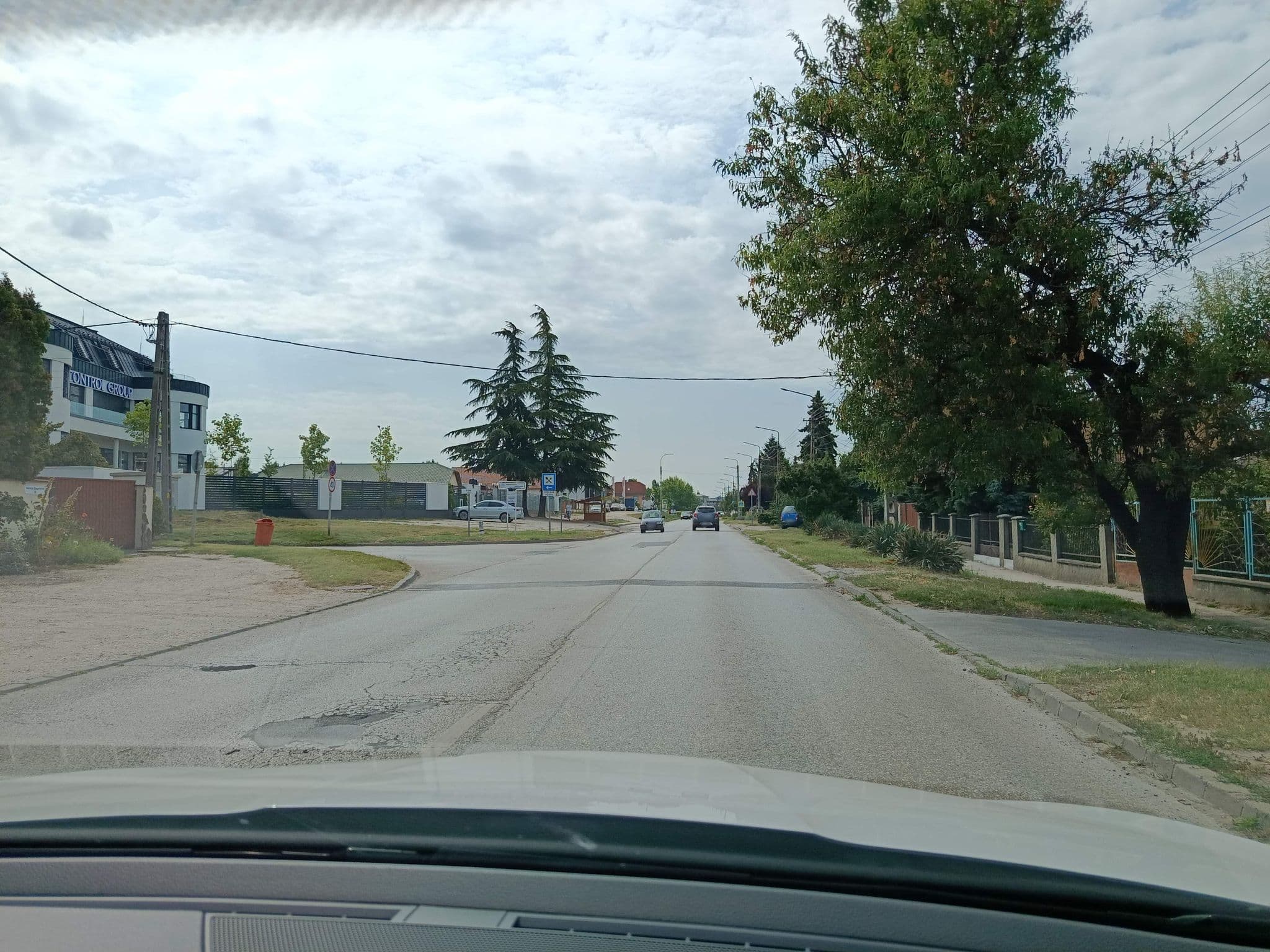 Street view near Hostelfot Vendégház, Fót — © mkpest2 (CC BY-SA · Mapillary)