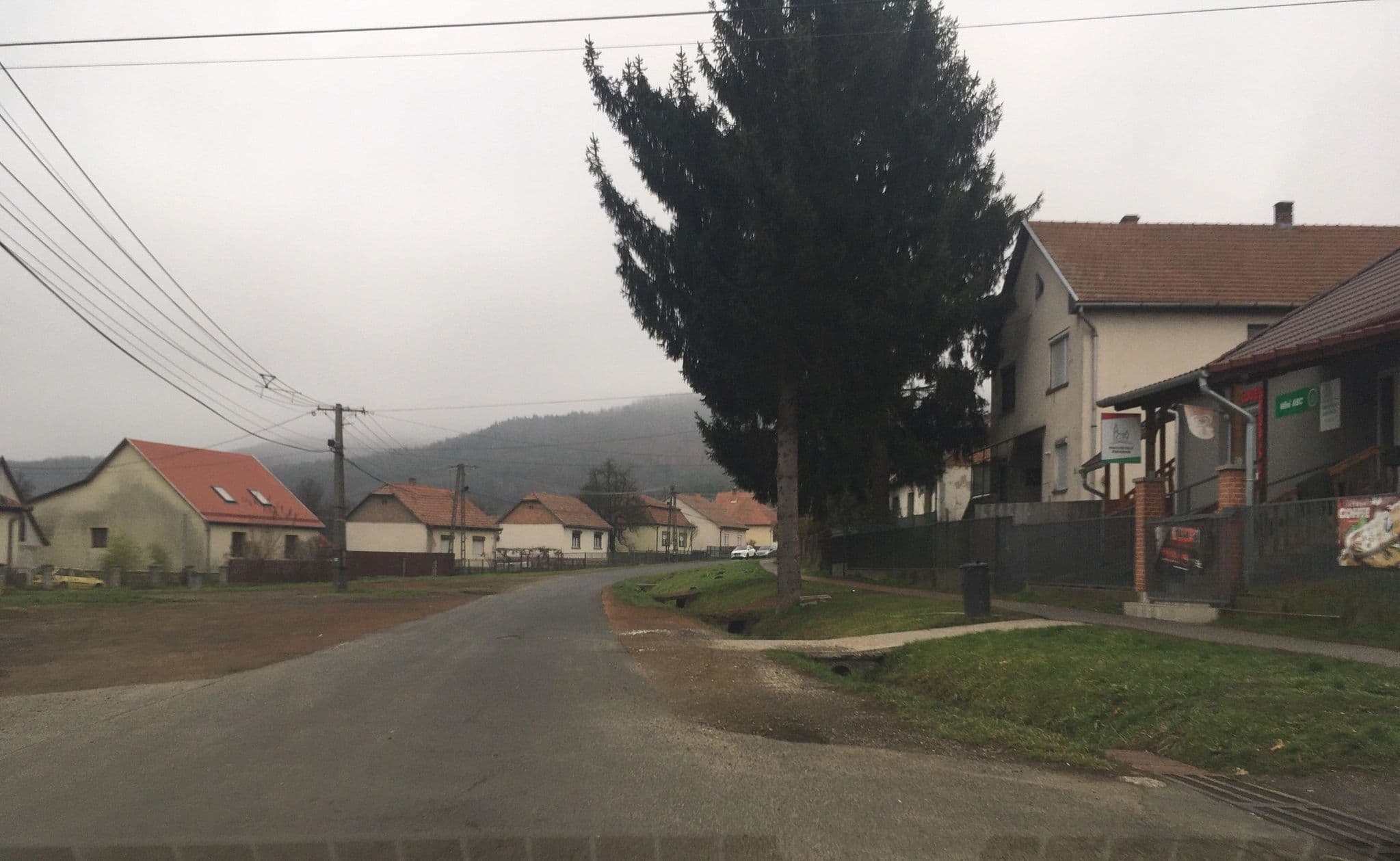 Street view near Kézműves Vendégház, Mátraverebély — © istefanos (CC BY-SA · Mapillary)