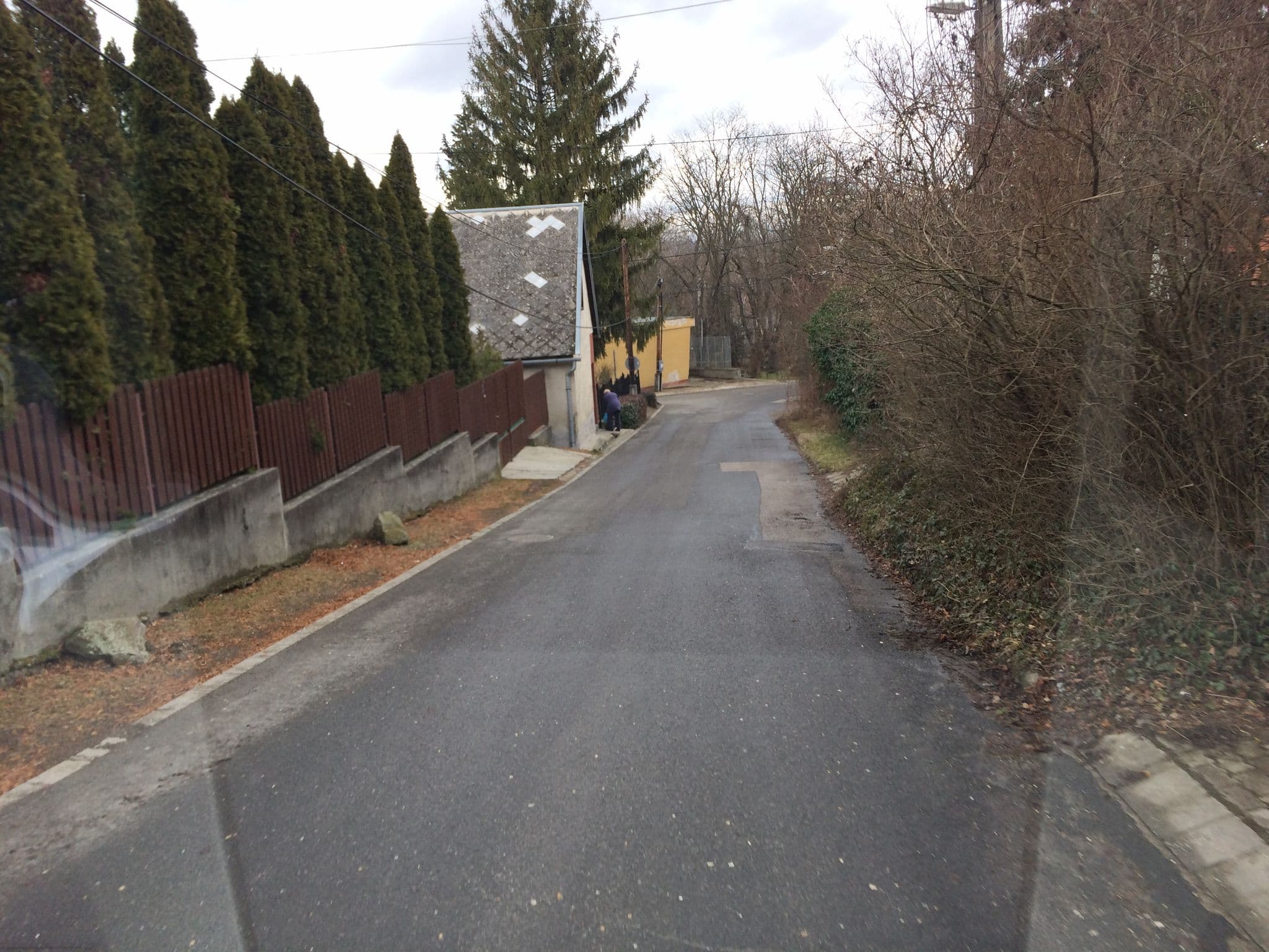 Street view near Fészek Apartmanok, Leányfalu — © nemethgeri97 (CC BY-SA · Mapillary)