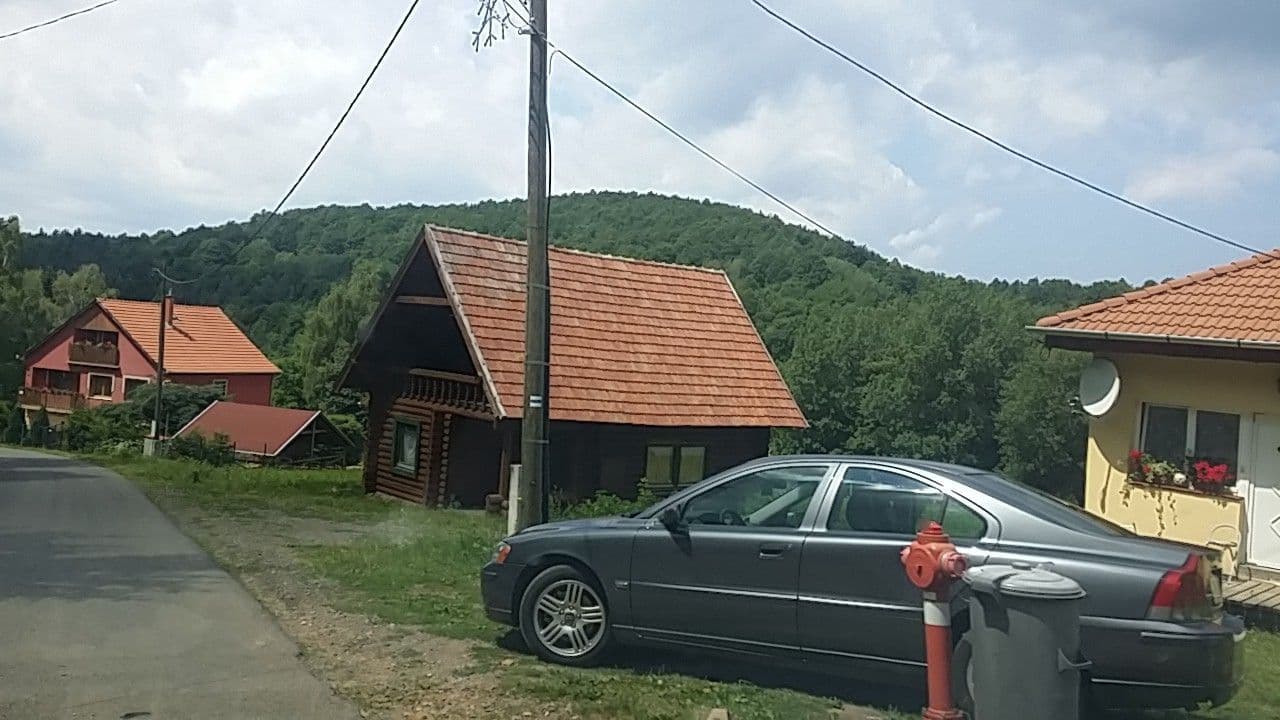Street view near Vastu Indawood, Bátonyterenye — © utvonalfelmeresek (CC BY-SA · Mapillary)