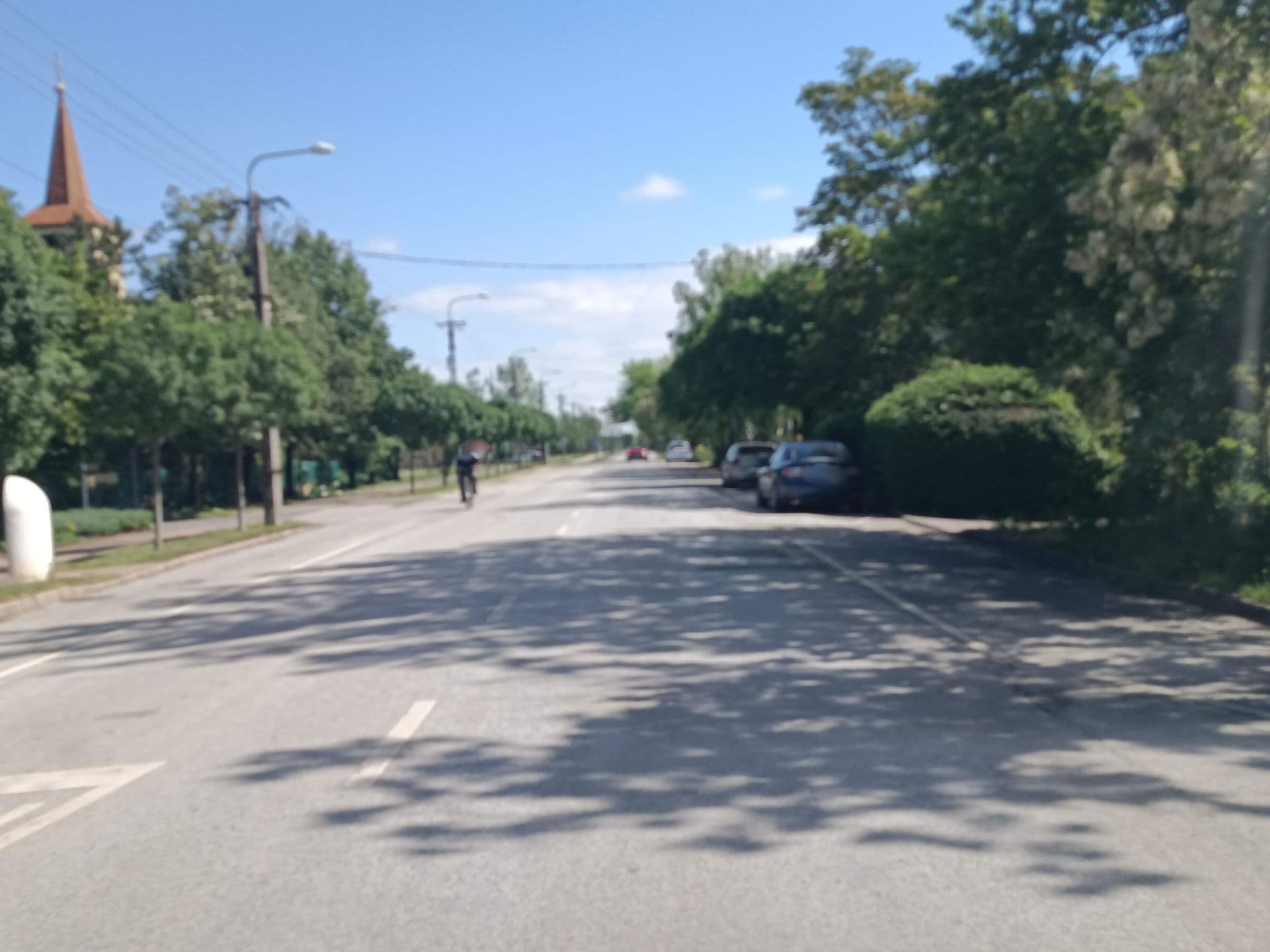 Street view near Berekfürdő Touring Hotel, Kunmadaras — © JNSZ (CC BY-SA · Mapillary)
