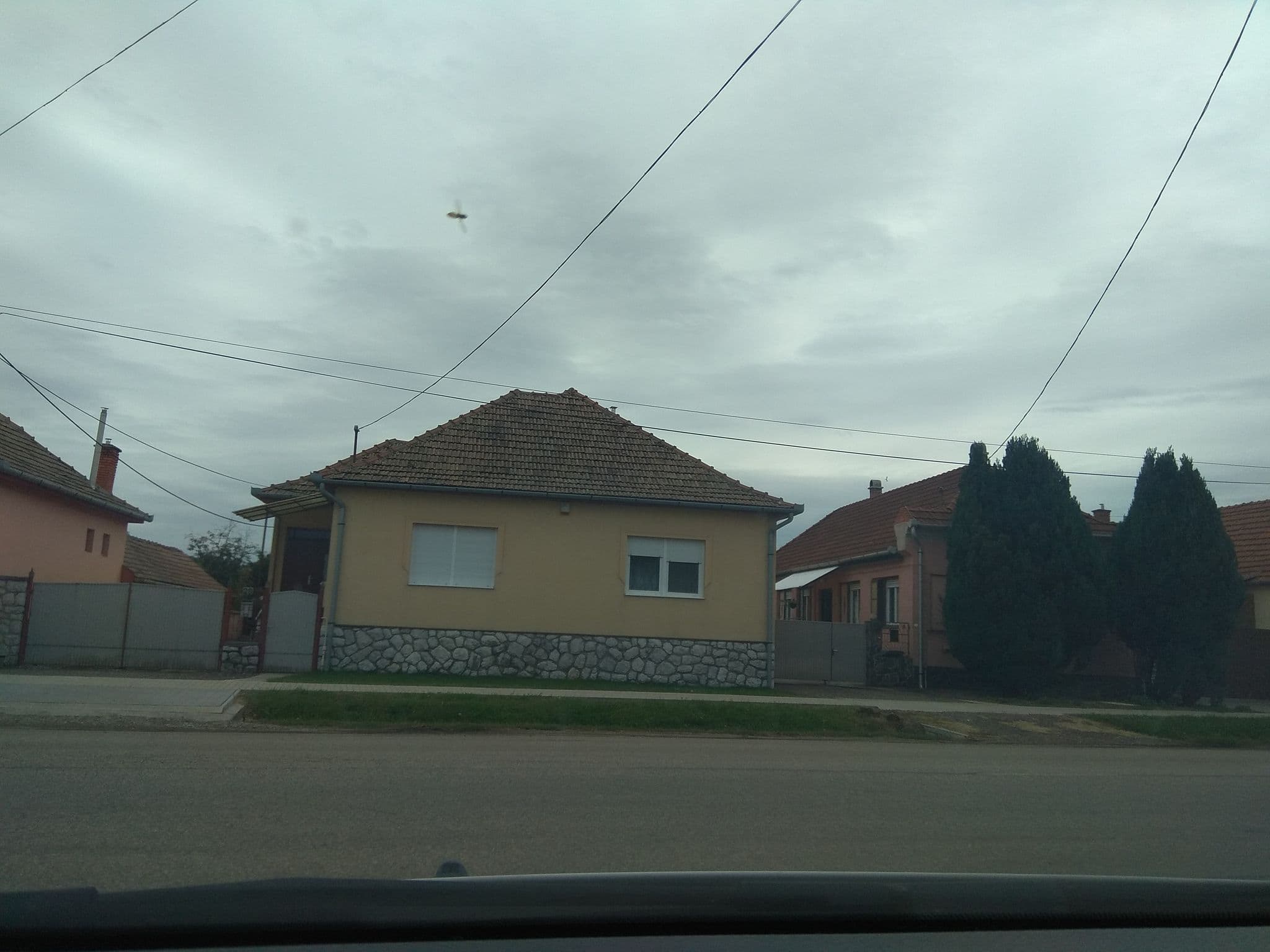 Street view near Sweet Life Wellness Apartments, Egerszalók — © dyaz (CC BY-SA · Mapillary)