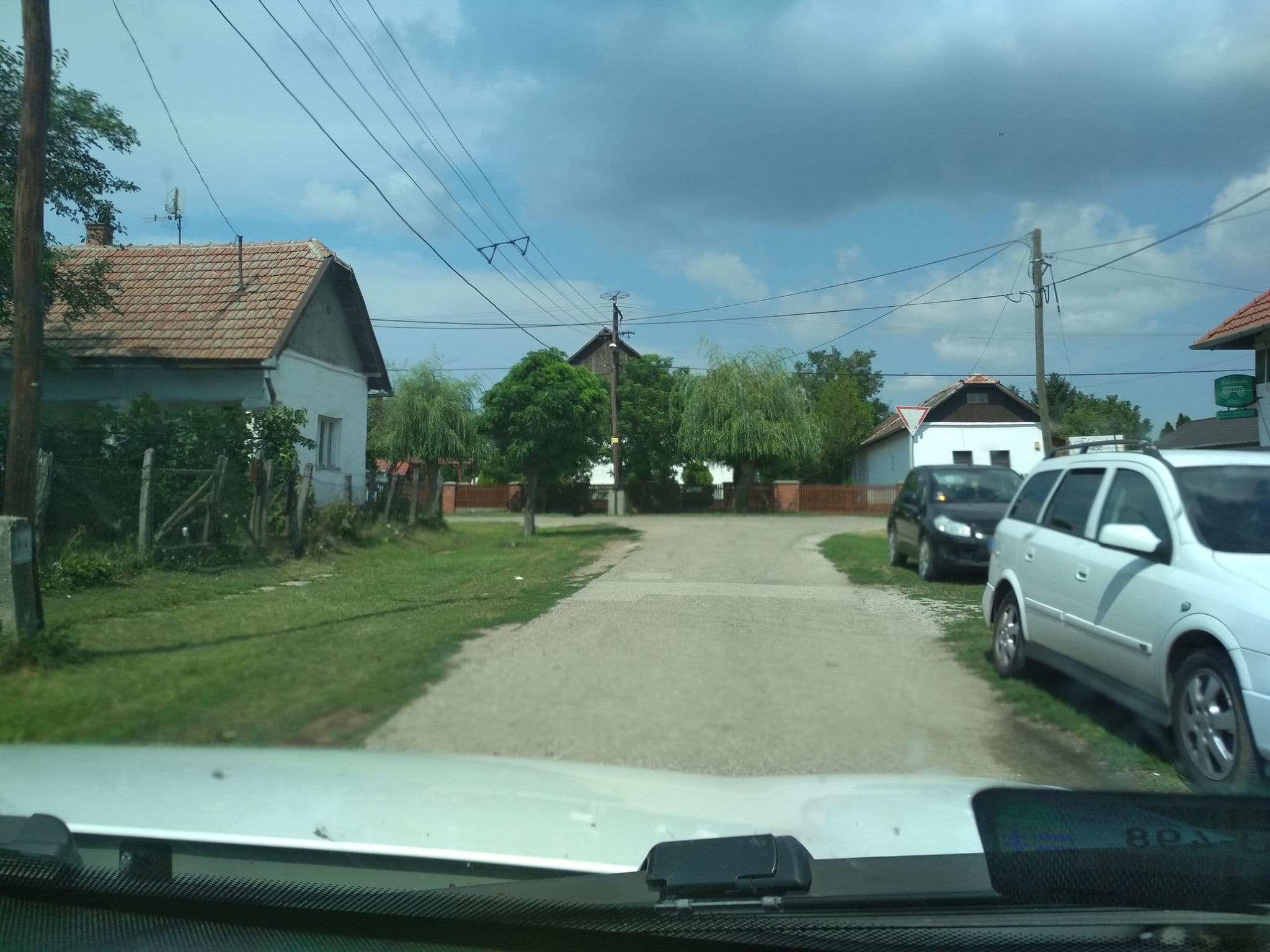 Street view near Fehérszekér apartman, Abádszalók — © pememejot (CC BY-SA · Mapillary)