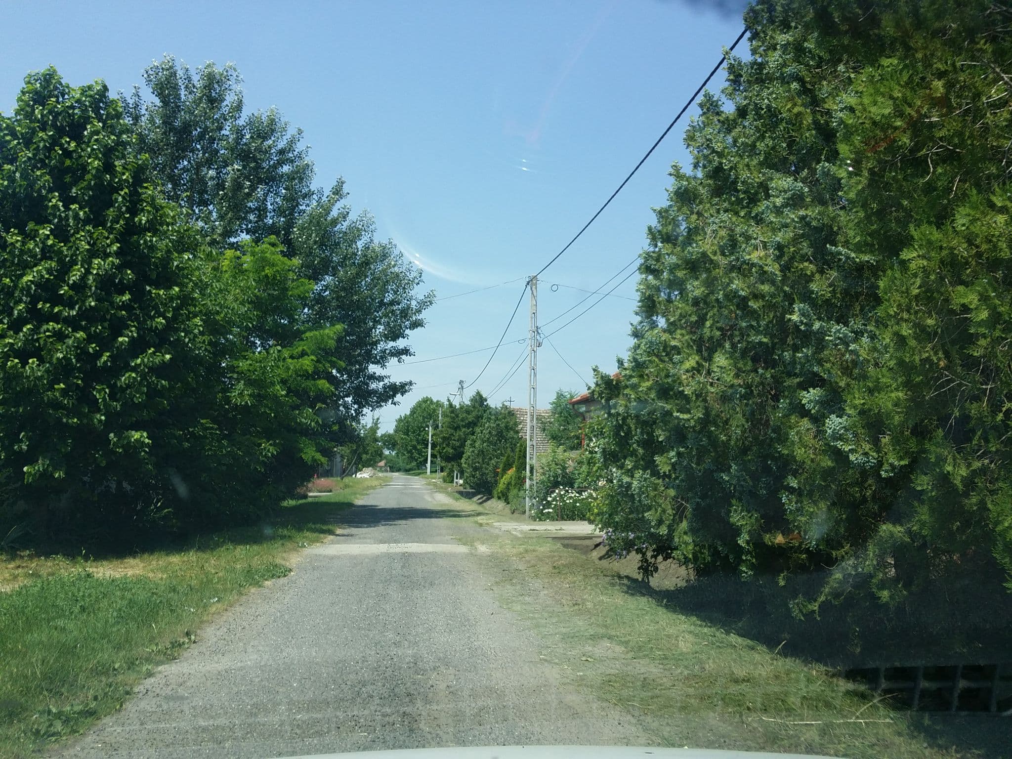 Street view near Oriole Eco Lodge, Tiszaalpár — © utvonalfelmeresek (CC BY-SA · Mapillary)