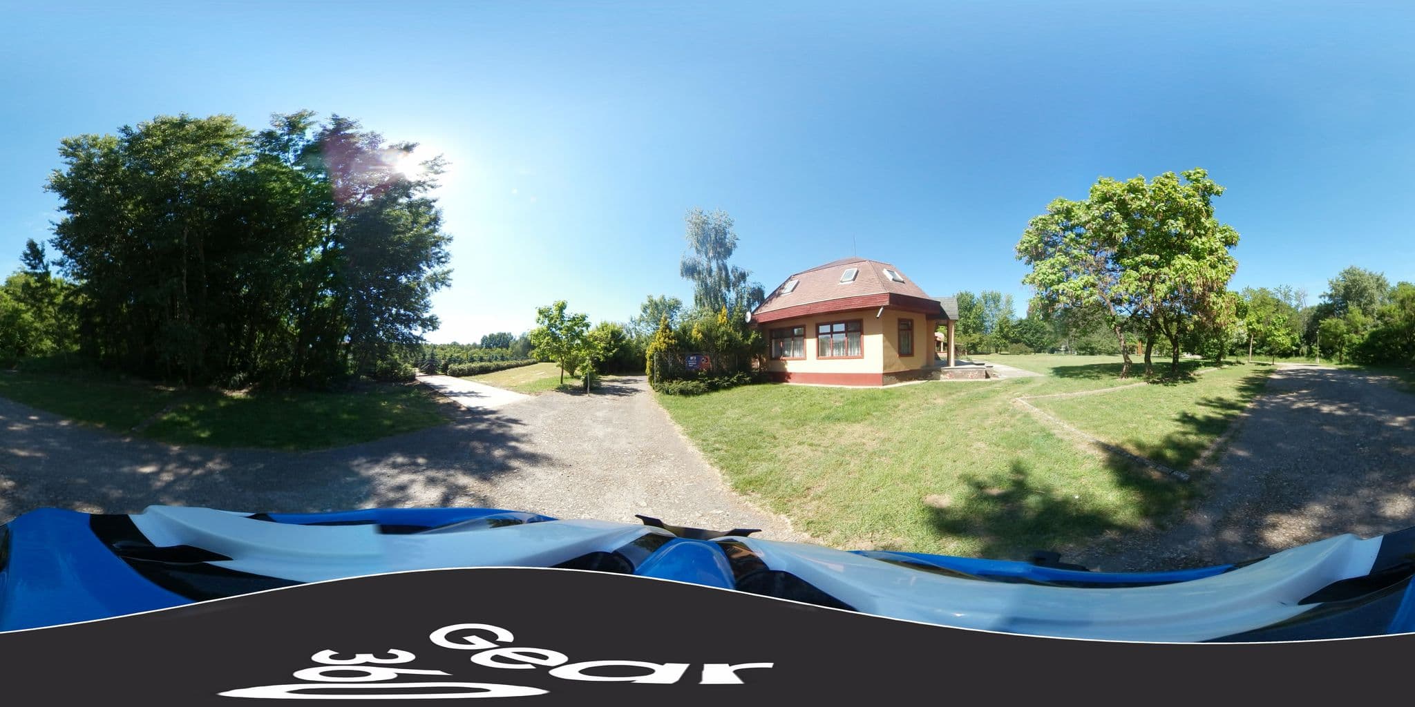 Street view near Morotva Üdülőház Tiszafüred, Tiszafüred — © trackman (CC BY-SA · Mapillary)
