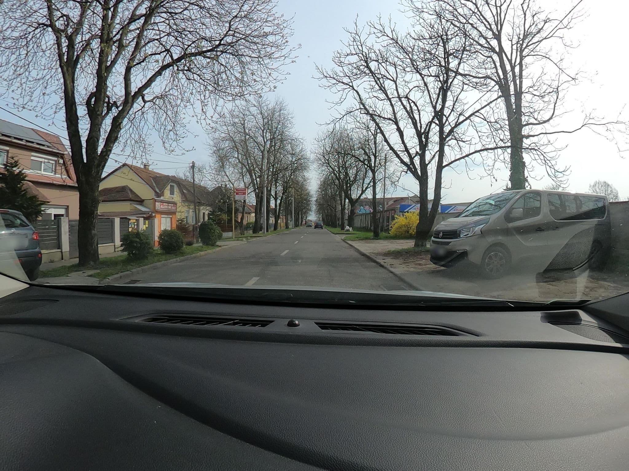 Street view near Gesztenyesor Vendégház Eger, Eger — © vst (CC BY-SA · Mapillary)