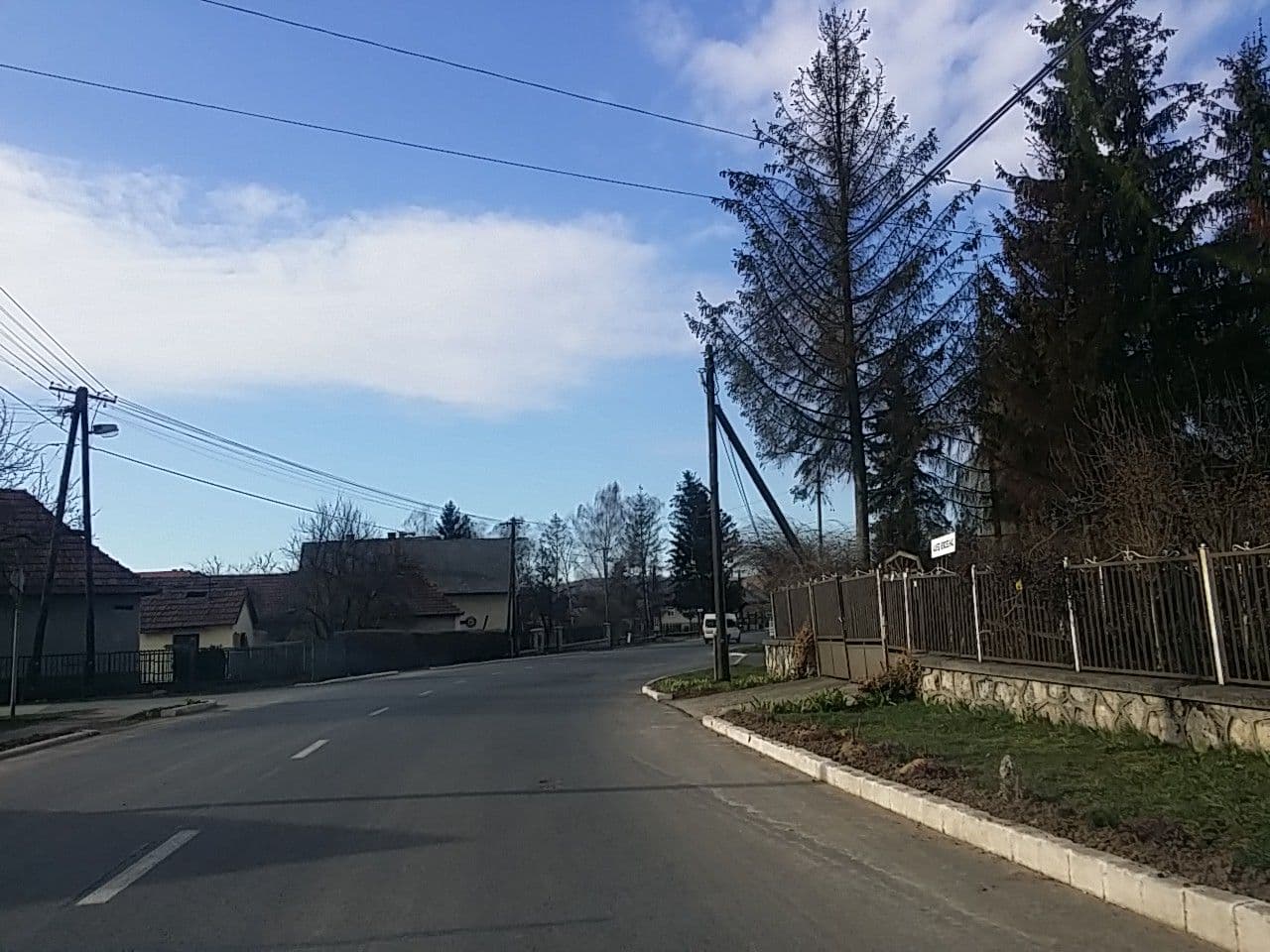 Street view near Alvég Vendégház, Rudabánya — © utvonalfelmeresek (CC BY-SA · Mapillary)