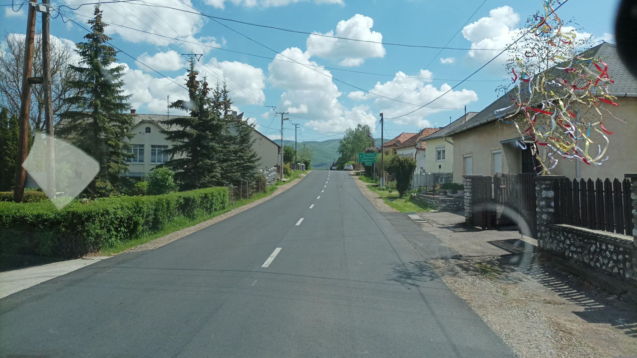 Street view near Fenyő Vendégház - Mikófalva, Bélapátfalva — © Heves (CC BY-SA · Mapillary)