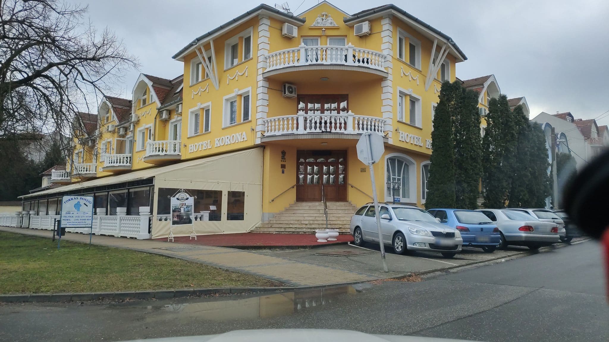 Street view near Hotel Napsugár, Hajdúszoboszló — © grin (CC BY-SA · Mapillary)