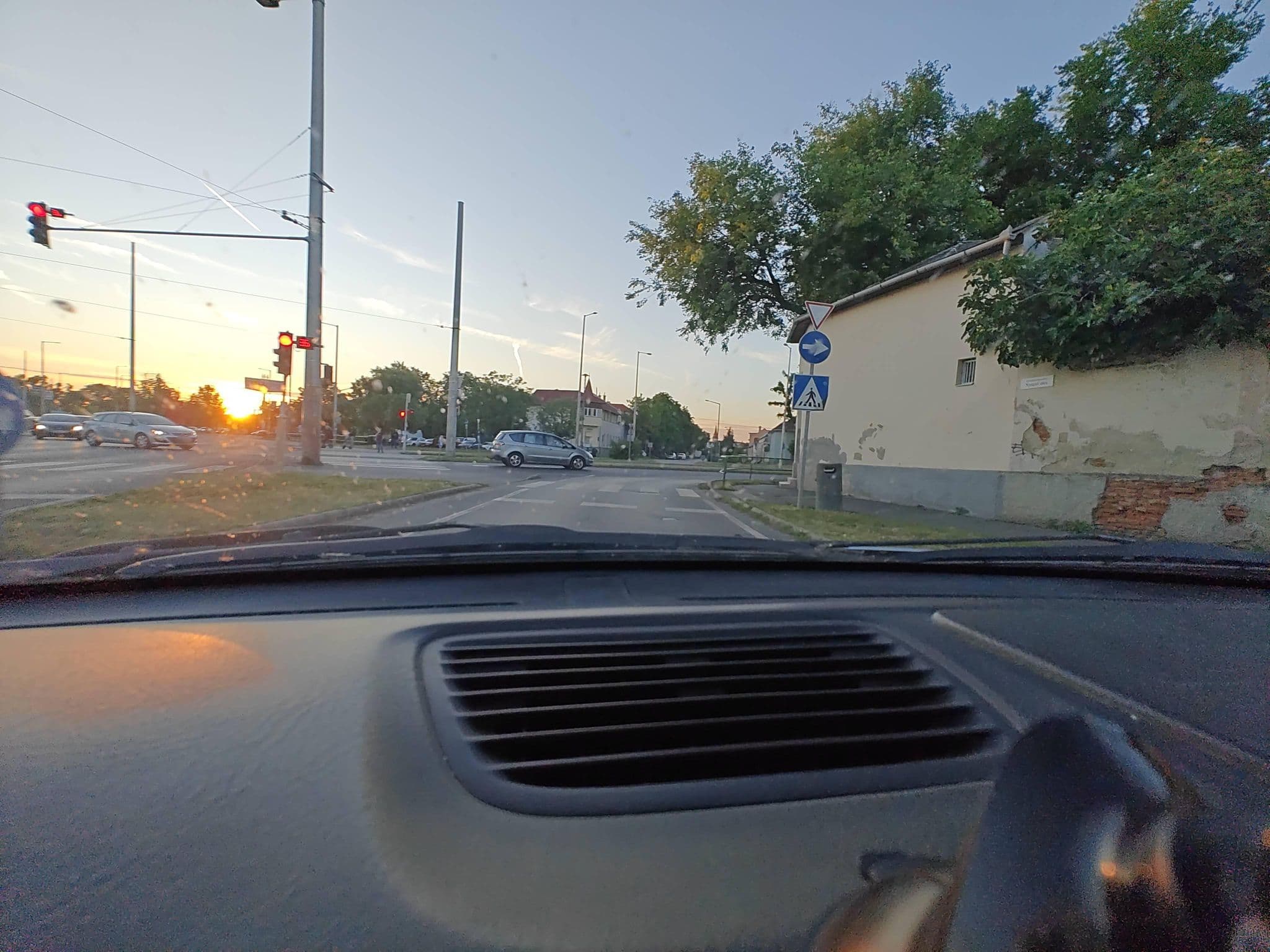 Street view near Art Magánszállashely, Debrecen — © Winner_hun (CC BY-SA · Mapillary)