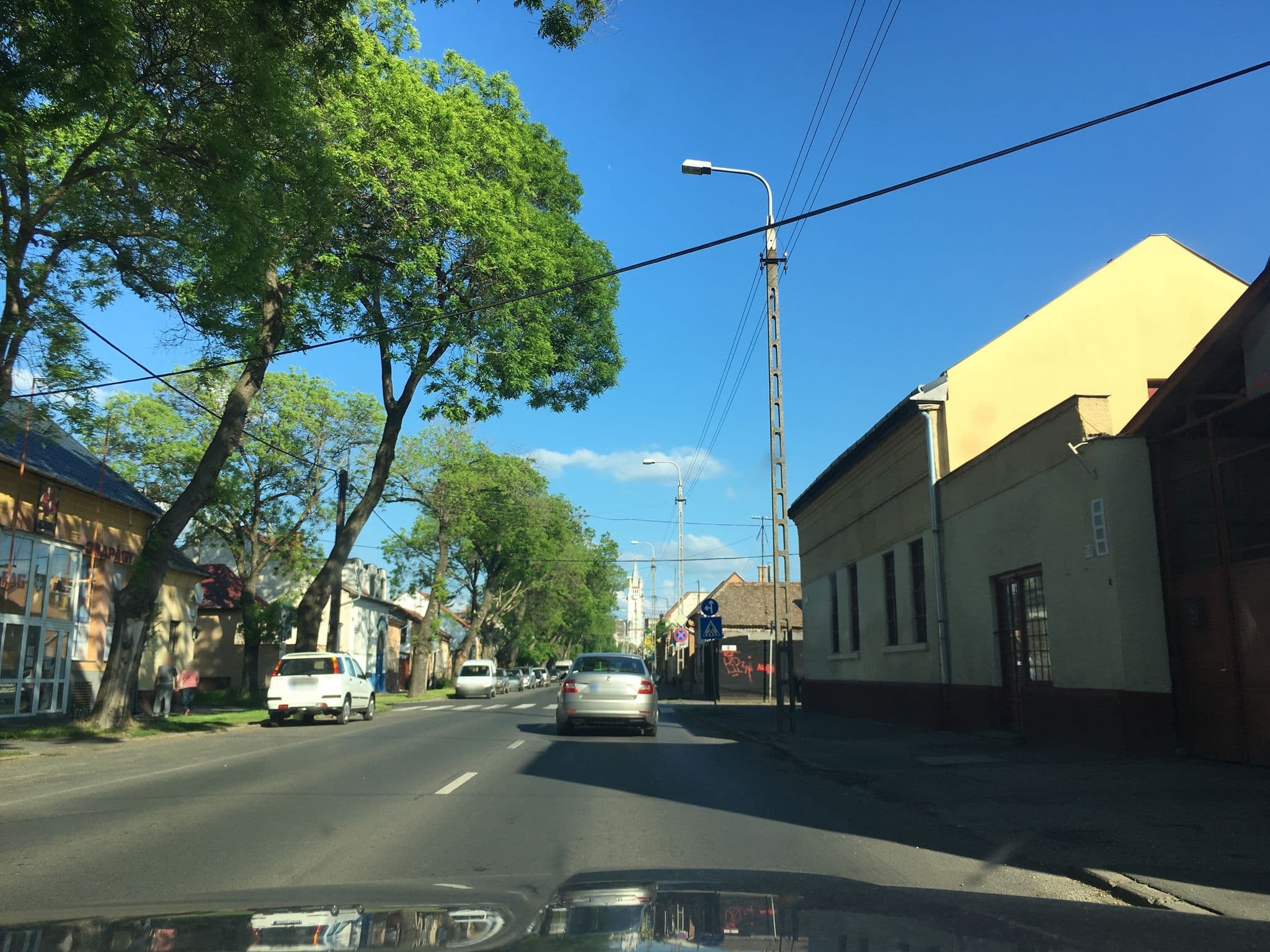 Street view near Mira Apartaman, Debrecen — © zsolt (CC BY-SA · Mapillary)