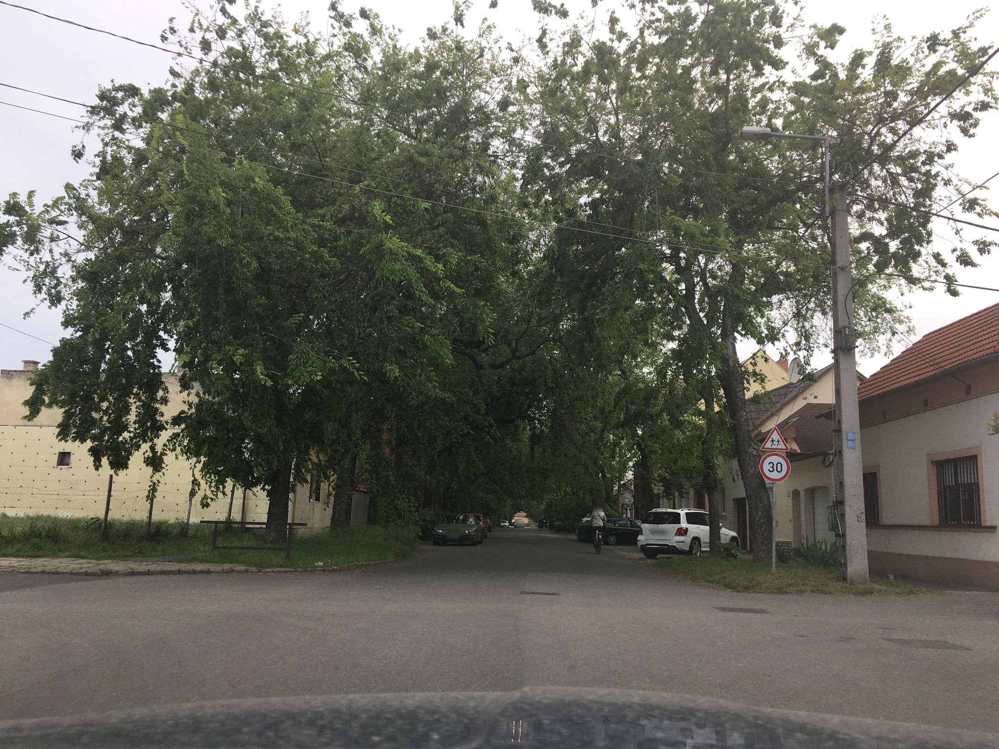 Street view near Eper Apartman Debrecen, Debrecen — © zsolt (CC BY-SA · Mapillary)