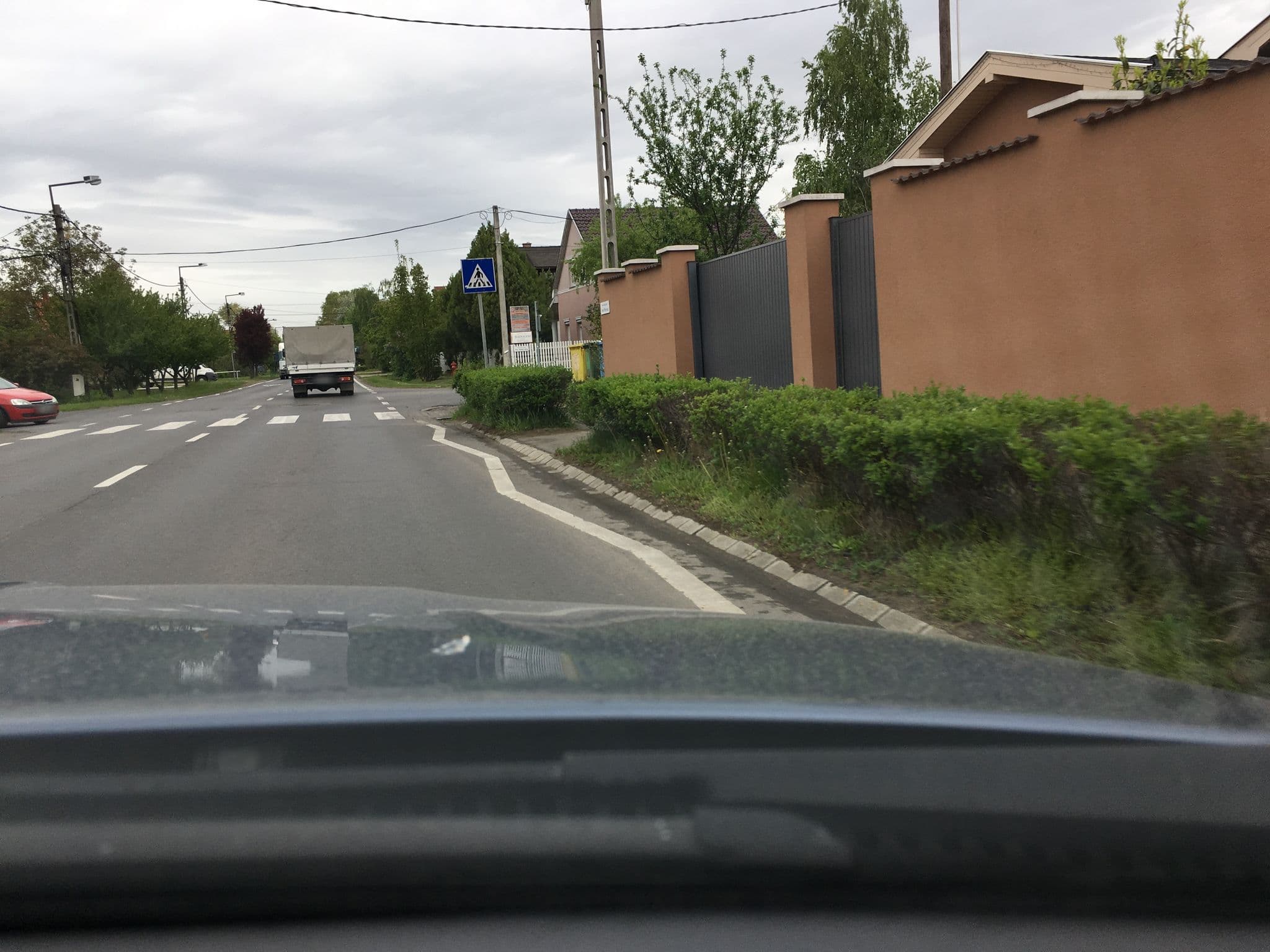 Street view near Aranypatkó Étterem és Panzió, Debrecen — © zsolt (CC BY-SA · Mapillary)