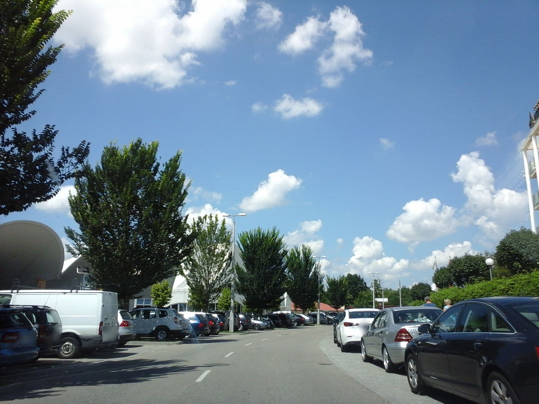 Street view near Hotel Atlantis, Hajdúszoboszló — © czadzik (CC BY-SA · Mapillary)