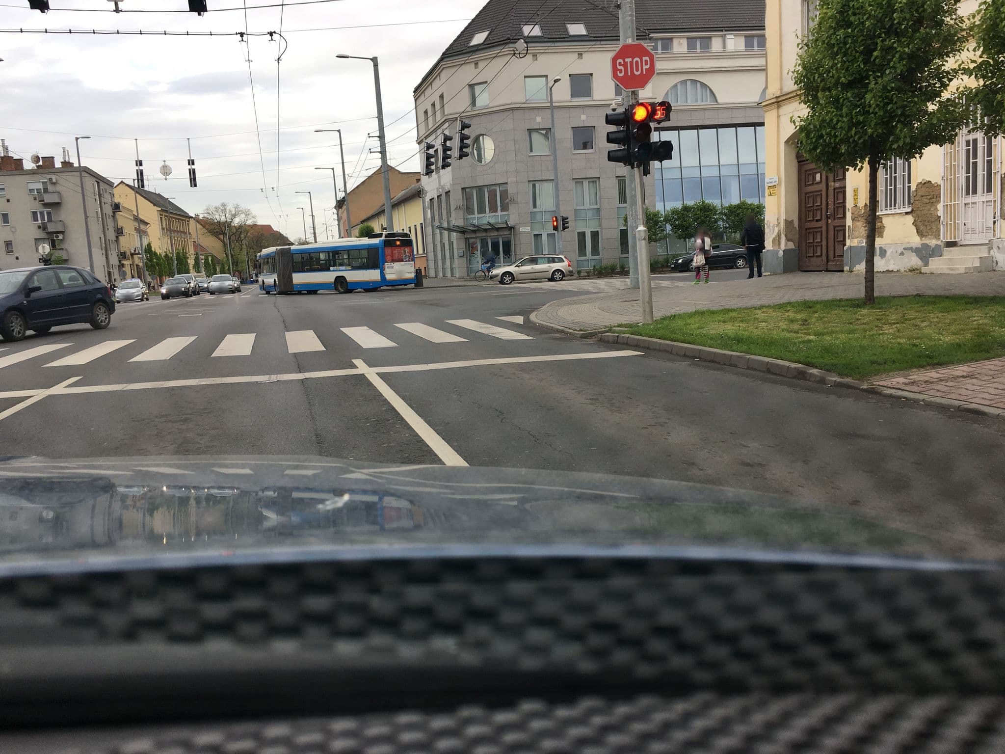 Street view near Kathy Motel, Debrecen — © zsolt (CC BY-SA · Mapillary)