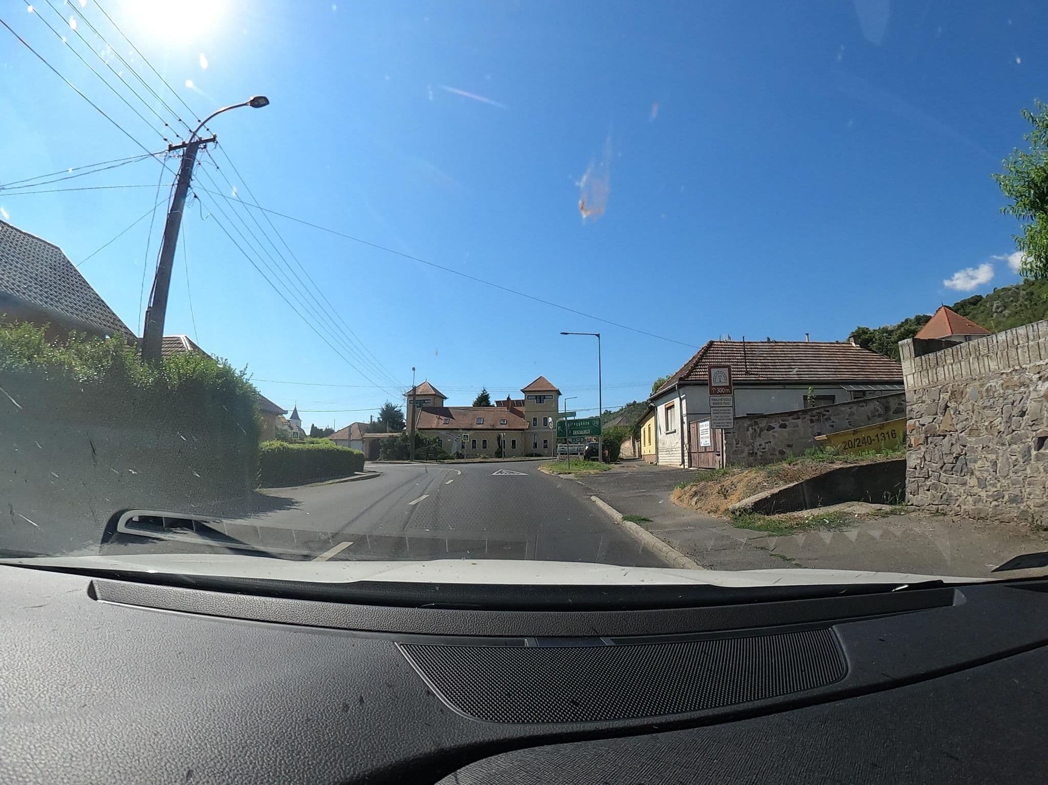Street view near Huli panzio, Tokaj — © vst (CC BY-SA · Mapillary)