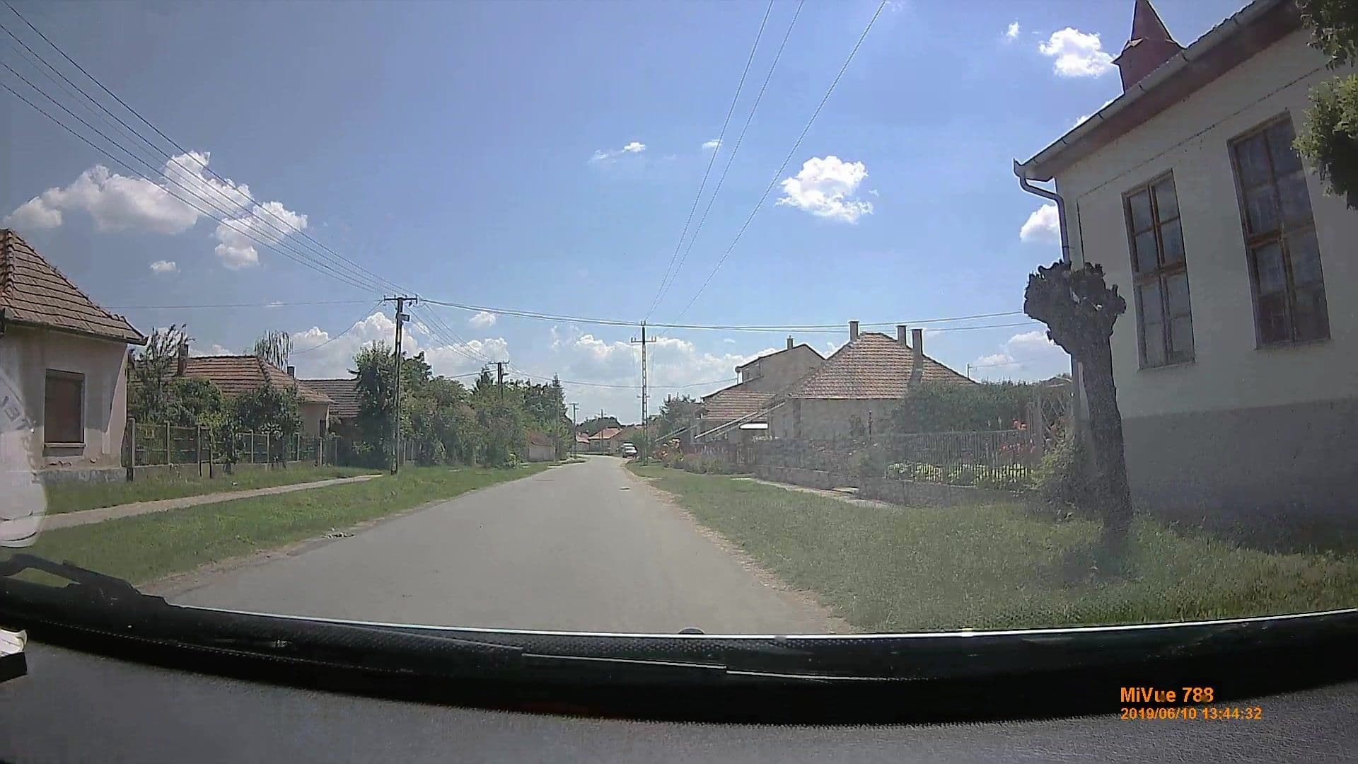 Street view near Nádas Fogadó, Tiszadob — © geox123 (CC BY-SA · Mapillary)
