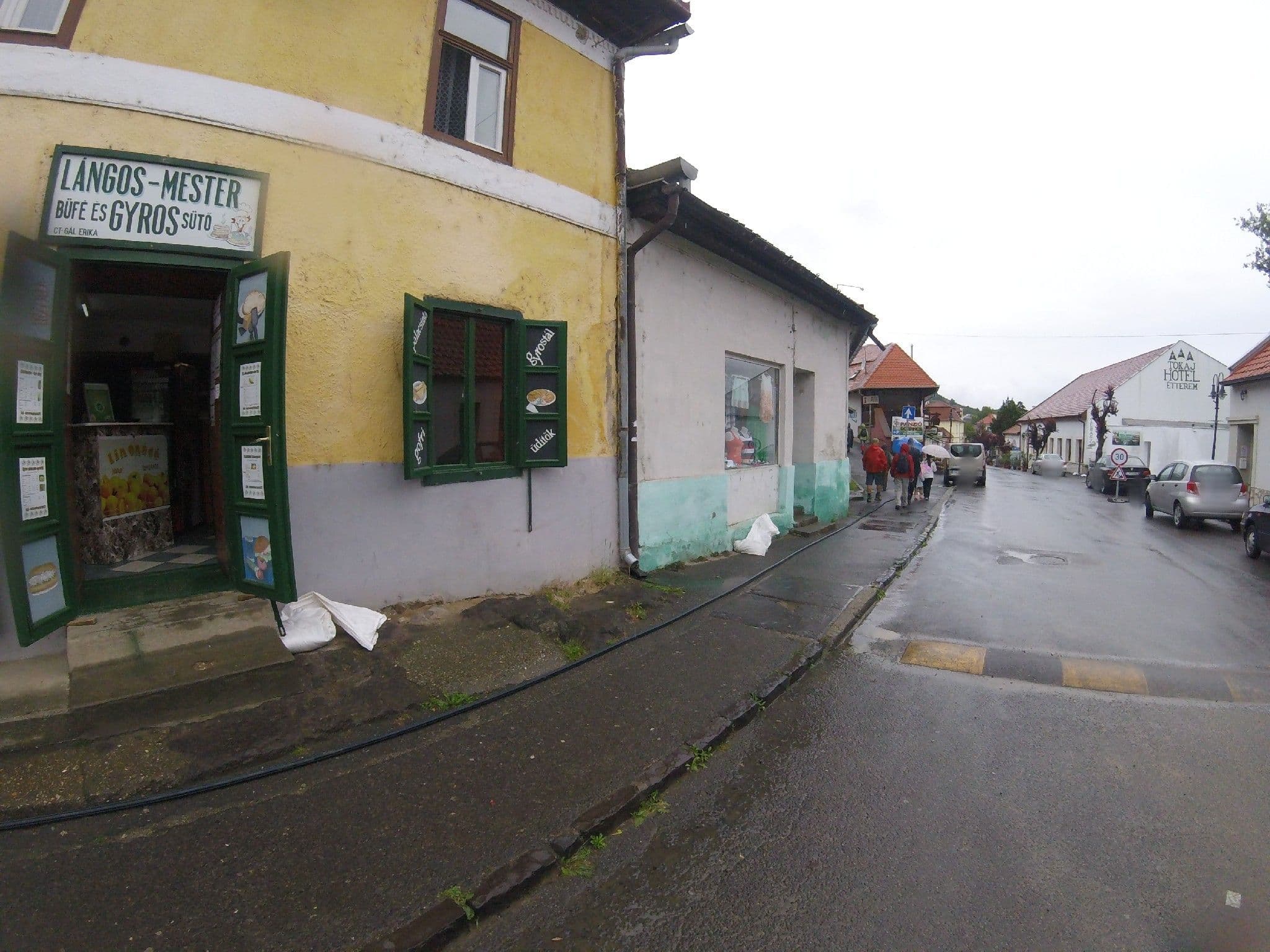 Street view near Borudvar Vendégház, Tokaj — © utvonalfelmeresek (CC BY-SA · Mapillary)