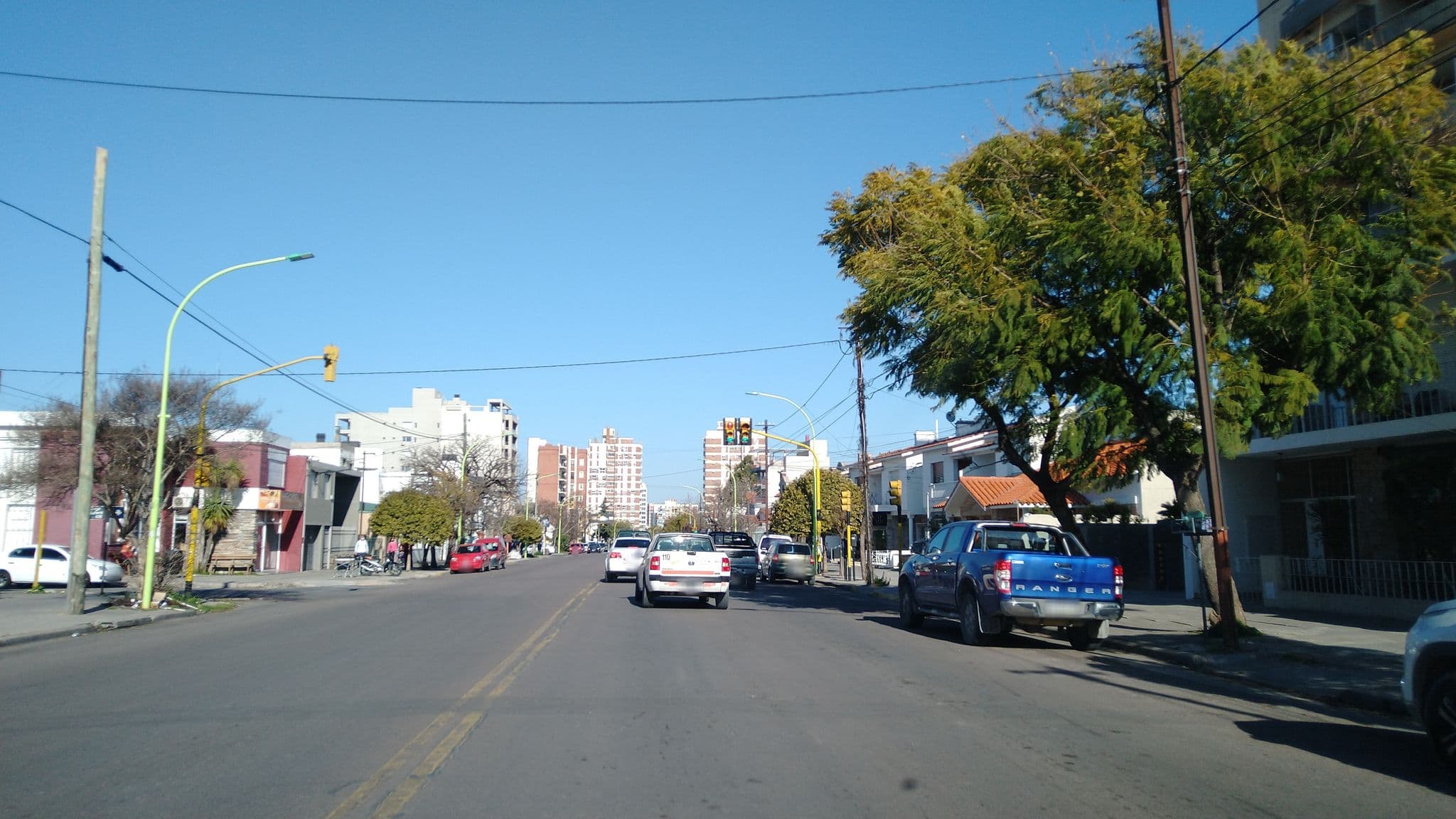 Street view near Hotel Santa Rosa, Bahía Blanca — © kcho (CC BY-SA · Mapillary)