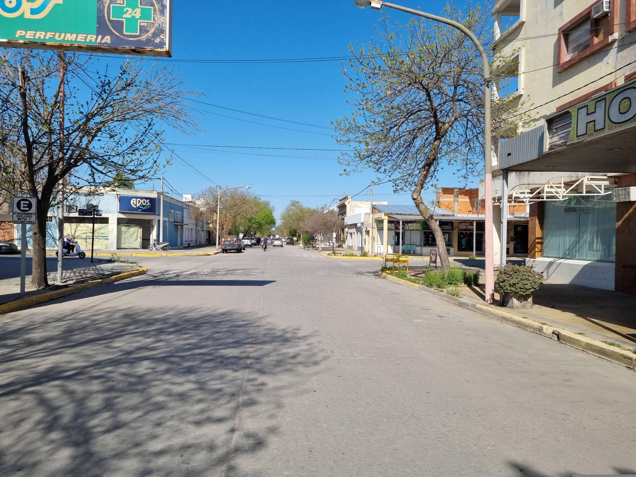 Street view near Hotel Astur, Rufino — © HABmaps (CC BY-SA · Mapillary)