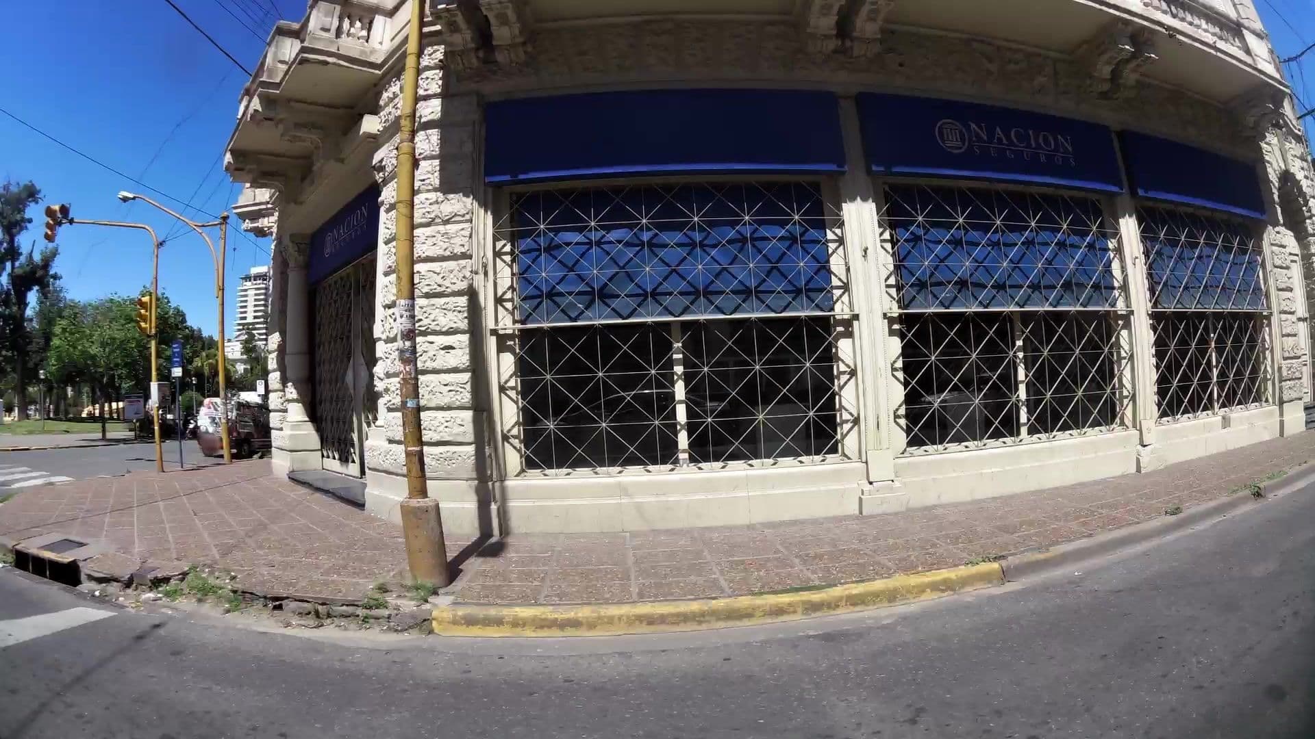 Street view near Hotel Zavaleta, Santa Fe — © kaartcam (CC BY-SA · Mapillary)