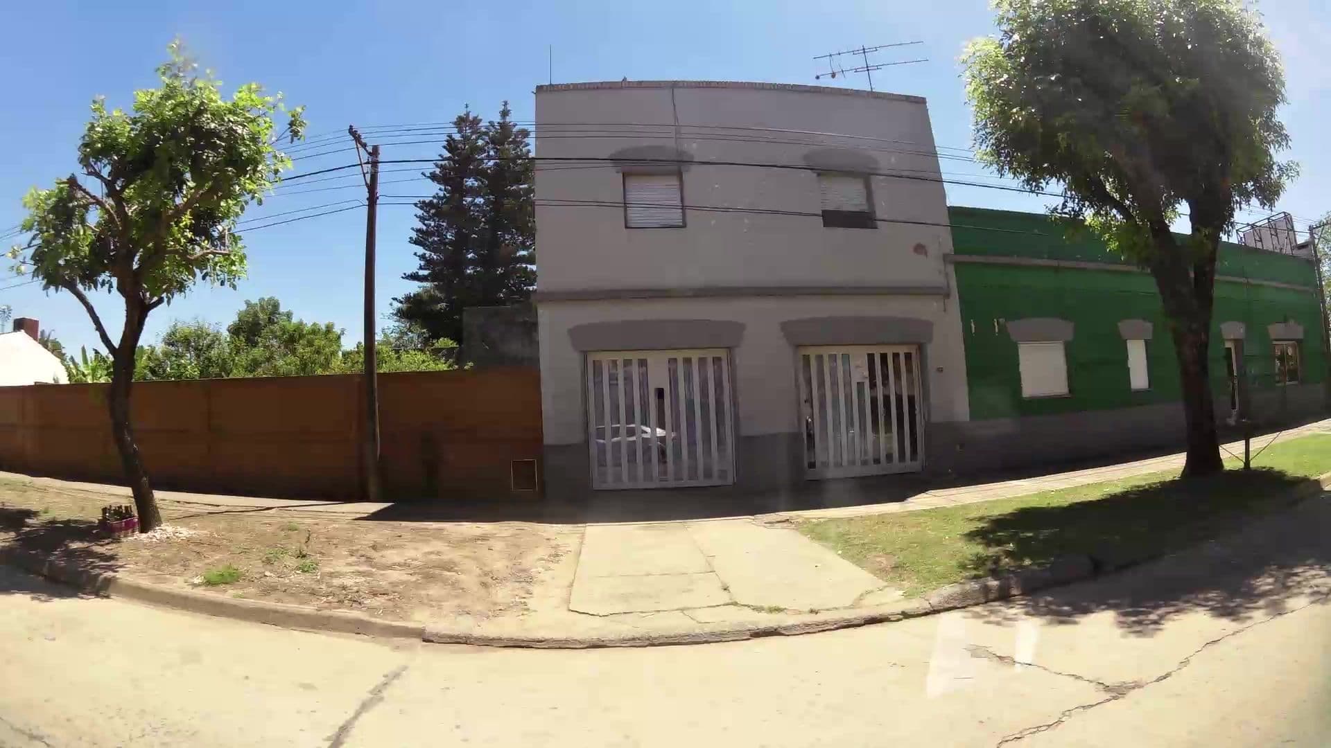 Street view near Hospedaje Bar Refugio, Esperanza — © kaartcam (CC BY-SA · Mapillary)