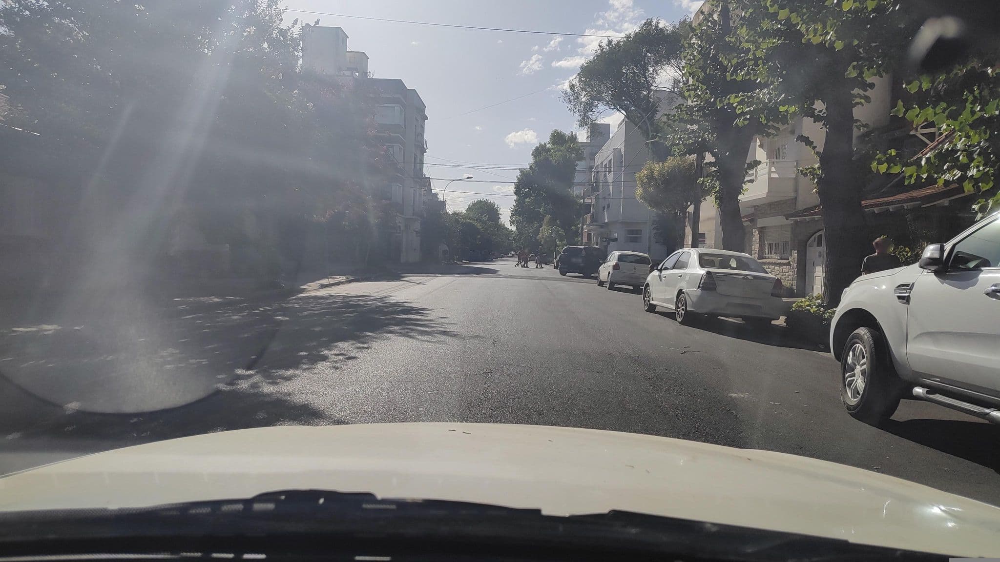 Street view near Hostel Universitario MDP, Mar del Plata — © Kaart_Local (CC BY-SA · Mapillary)