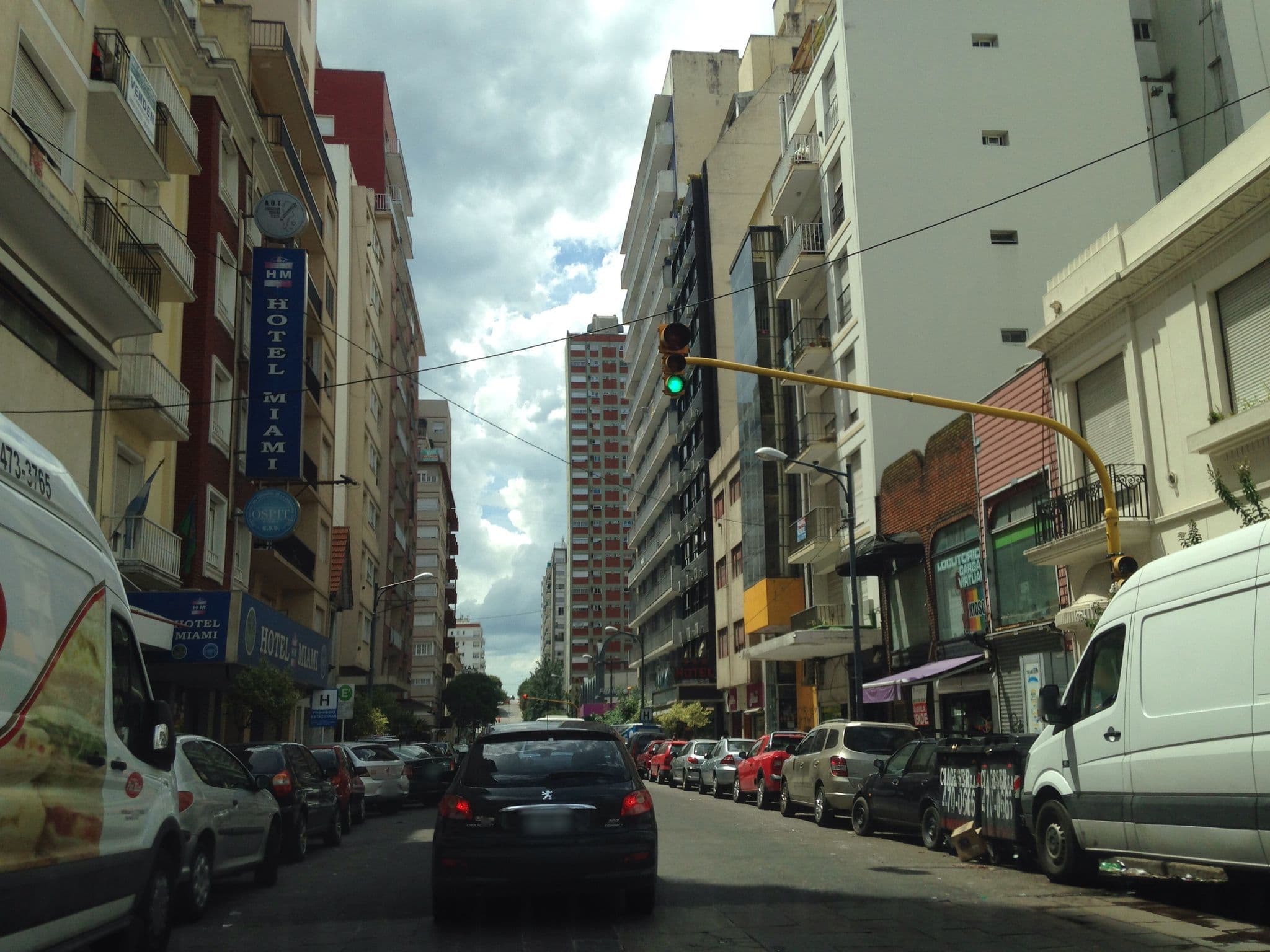 Street view near Hotel Miami, Mar del Plata — © maryann (CC BY-SA · Mapillary)