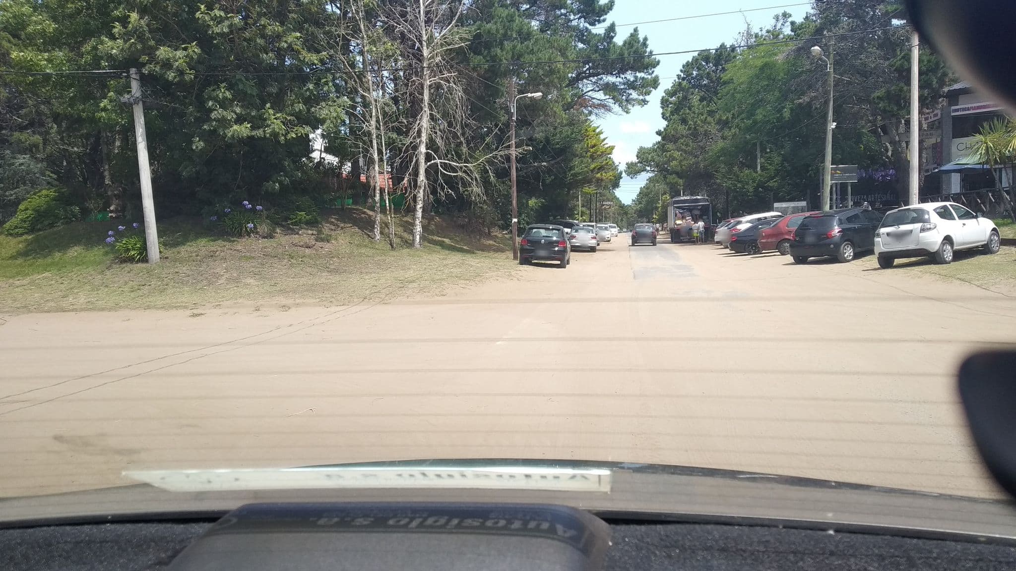 Street view near Hotel Don Carlos, Mar del Tuyú — © nicfer (CC BY-SA · Mapillary)
