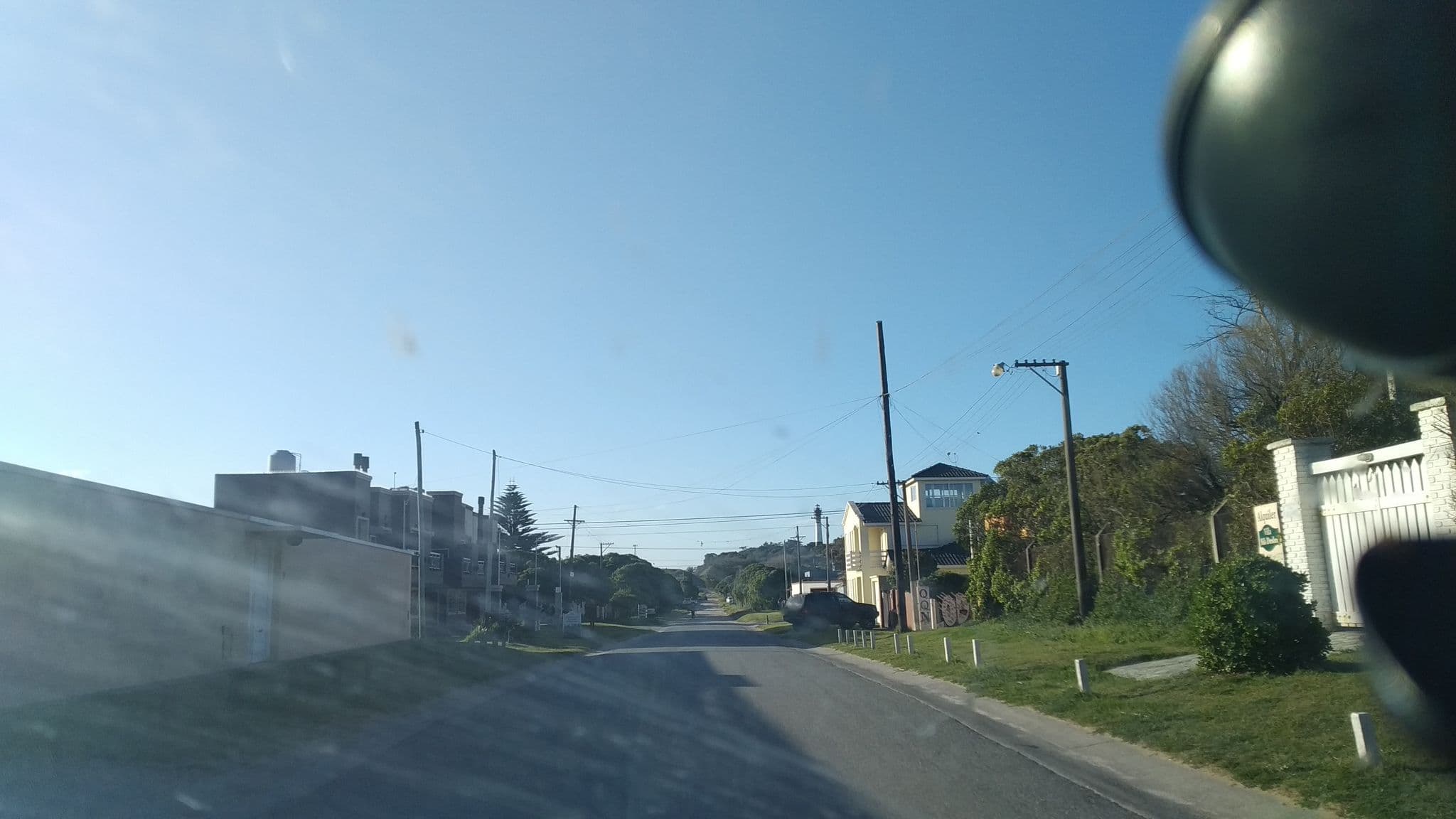 Street view near Quequén Lodge, Necochea — © nicfer (CC BY-SA · Mapillary)
