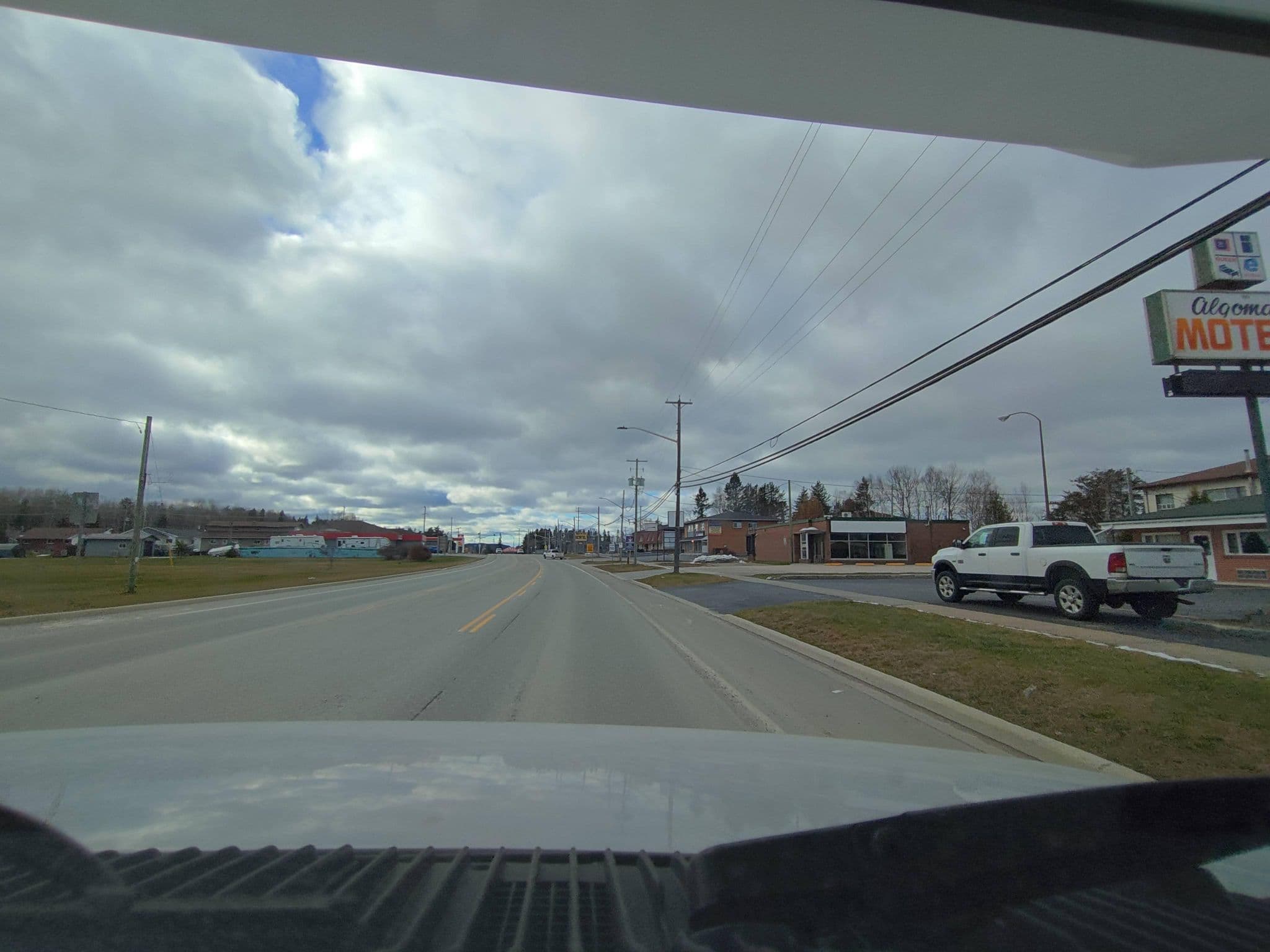 Street view near Algoma Motel, Wawa — © kibour (CC BY-SA · Mapillary)