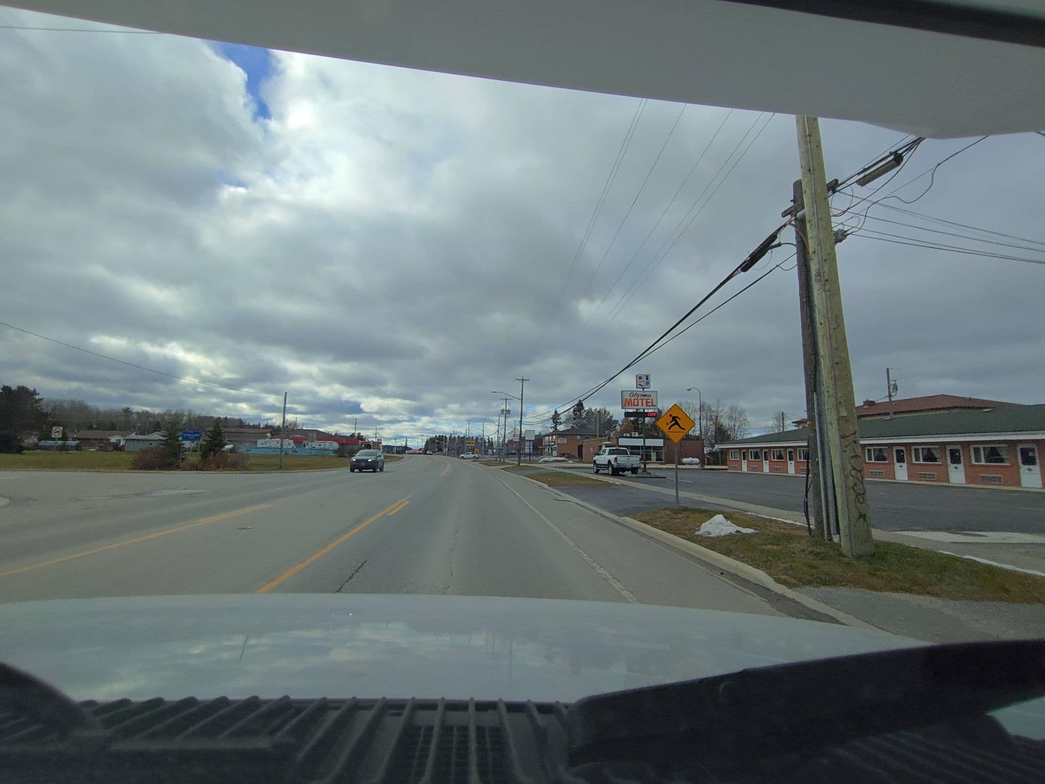 Street view near Alpha Inn, Wawa — © kibour (CC BY-SA · Mapillary)