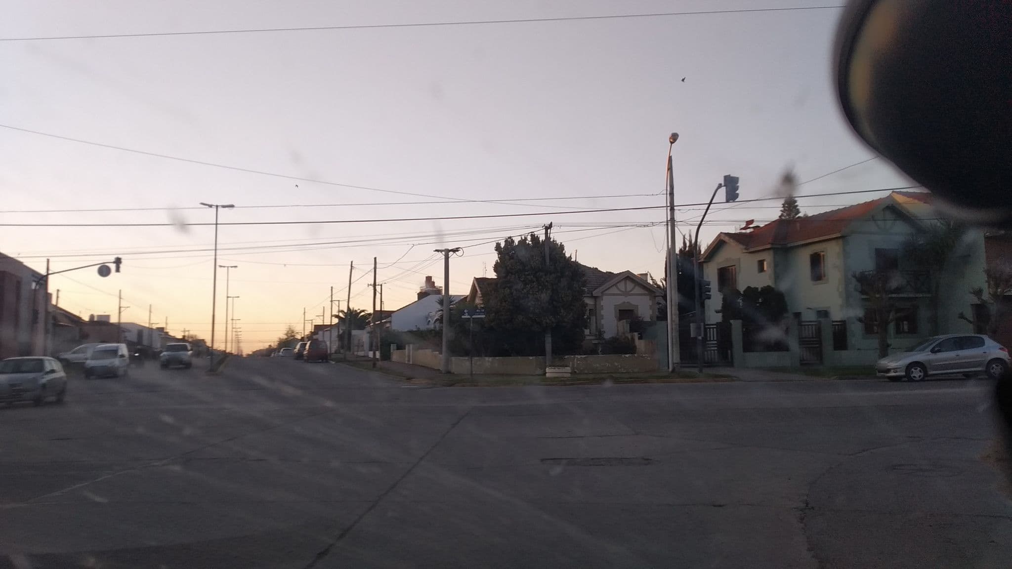Street view near Hotel Compostela Necochea, Necochea — © nicfer (CC BY-SA · Mapillary)