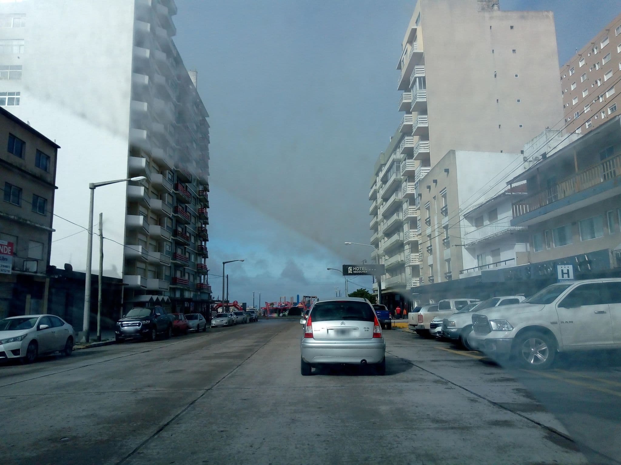 Street view near Hotel Tres Arroyos, Necochea — © nicfer (CC BY-SA · Mapillary)