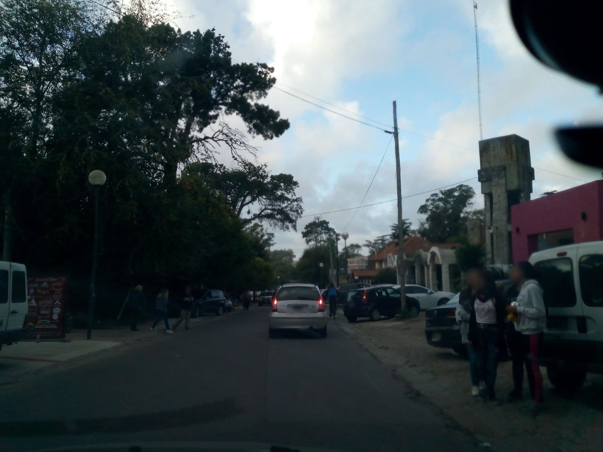 Street view near Hotel Sierra de los Padres, Estación Camet — © nicfer (CC BY-SA · Mapillary)