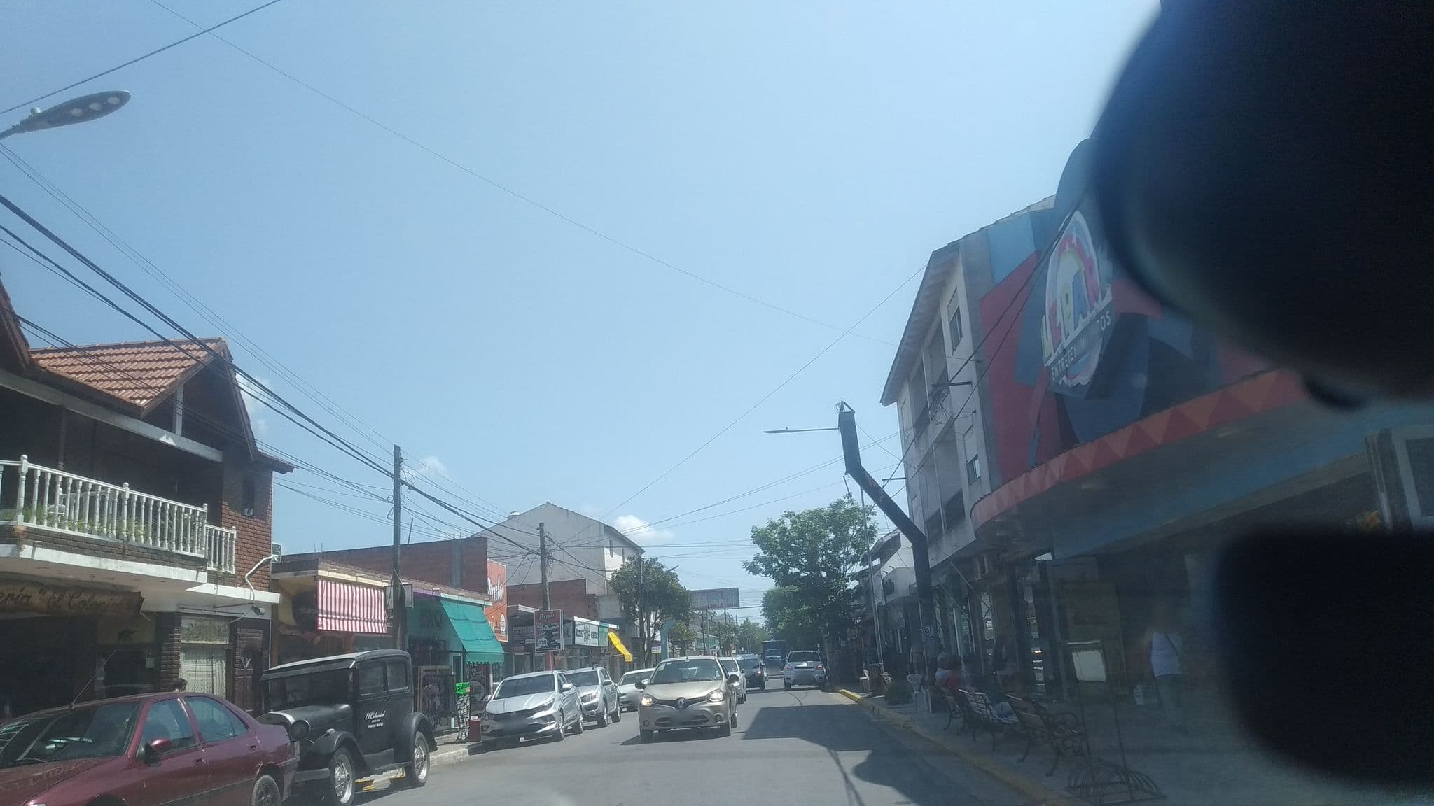 Street view near Hotel J R, Mar del Tuyú — © nicfer (CC BY-SA · Mapillary)