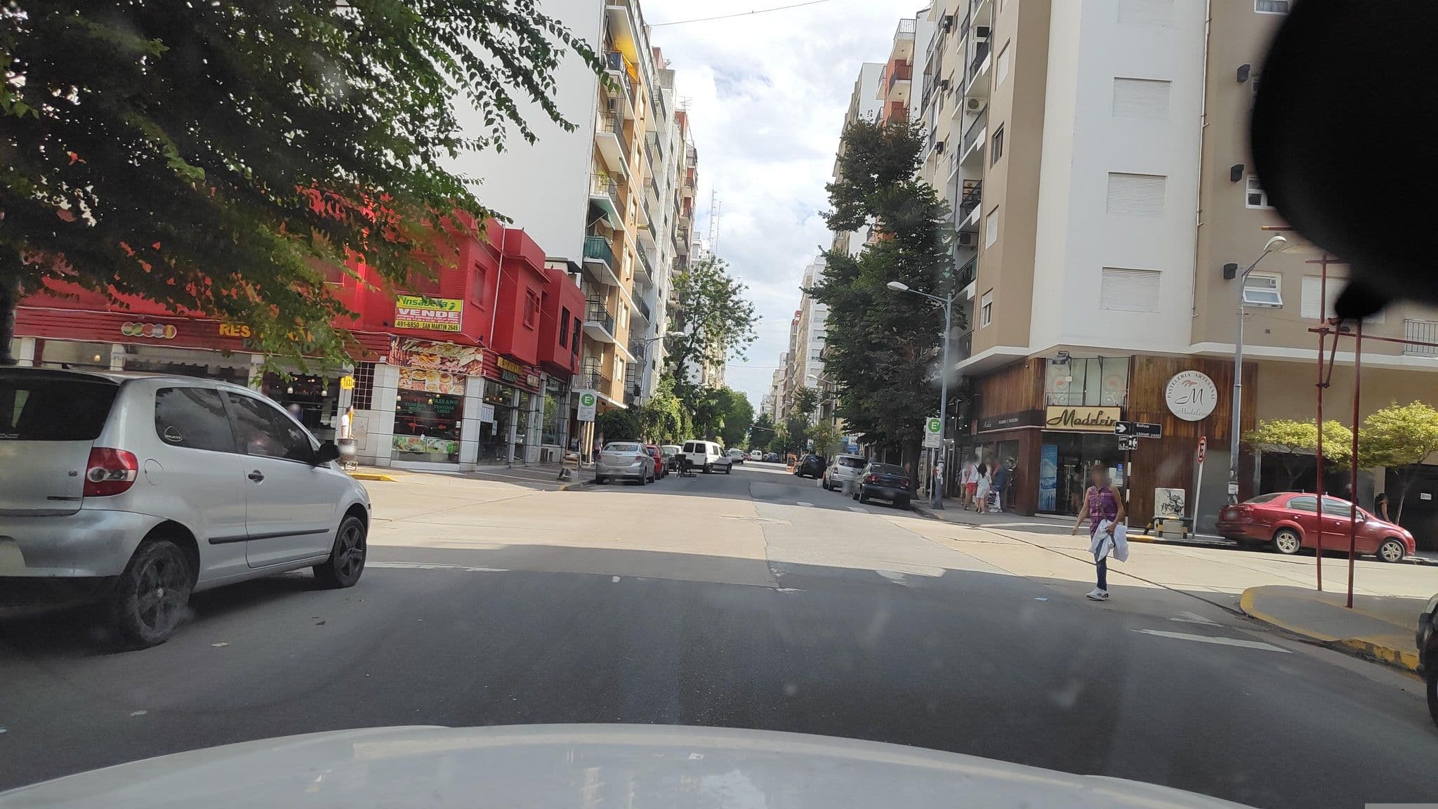 Street view near hotel FATSA, Mar del Plata — © Kaart_Local (CC BY-SA · Mapillary)