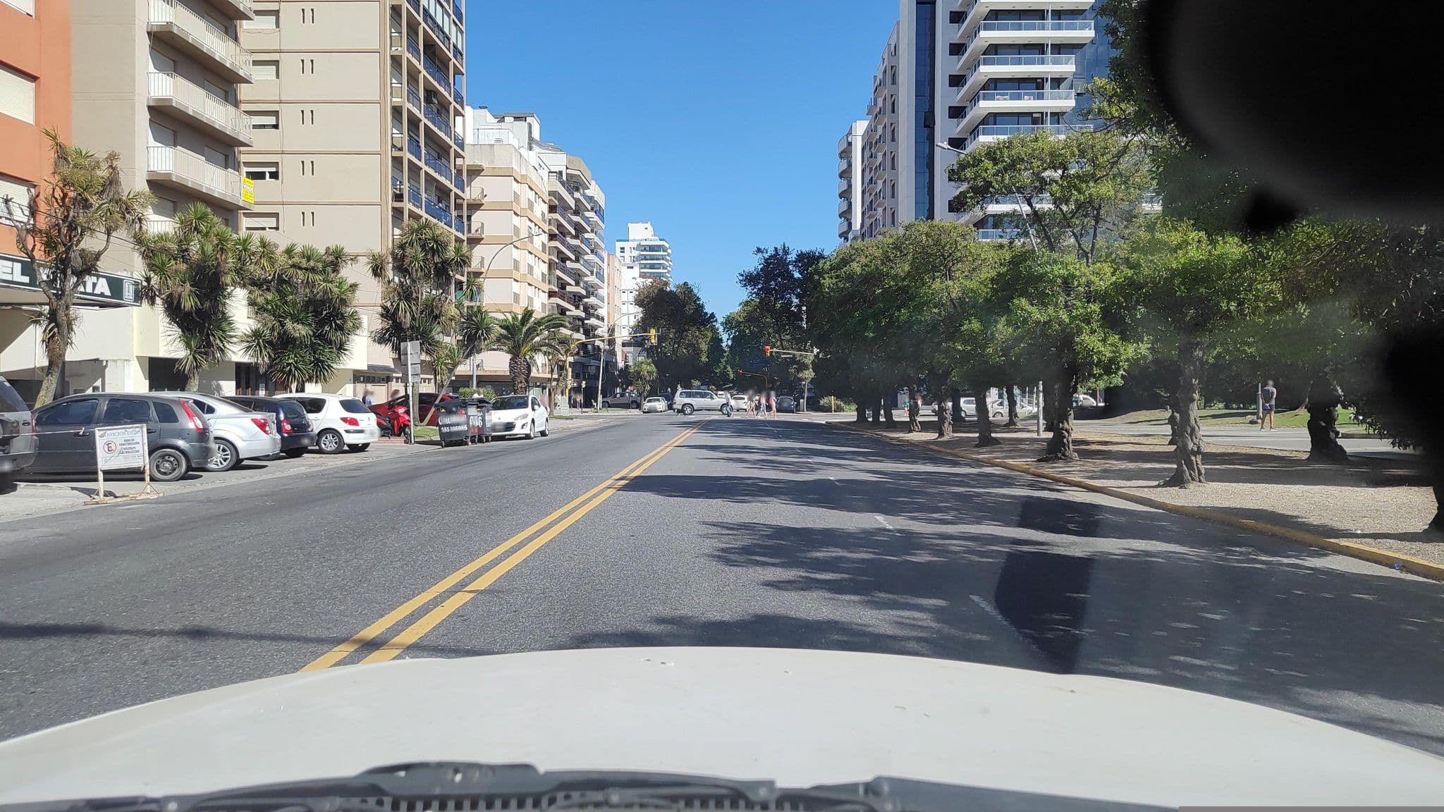 Street view near Gran Hotel Mar del Plata la Perla, Mar del Plata — © Kaart_Local (CC BY-SA · Mapillary)