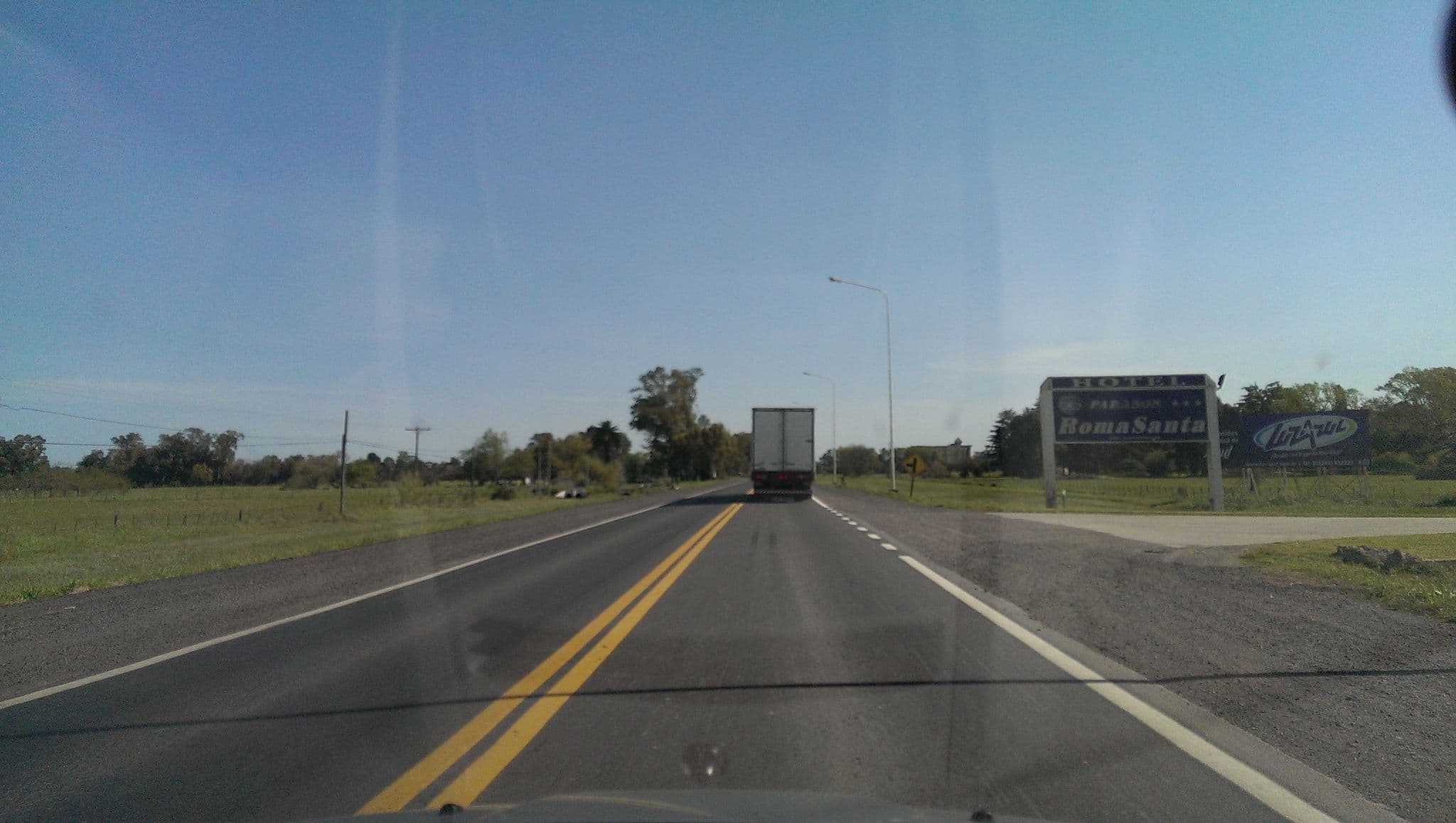 Street view near Parador Roma Santa, Azul — © ignaciolep (CC BY-SA · Mapillary)