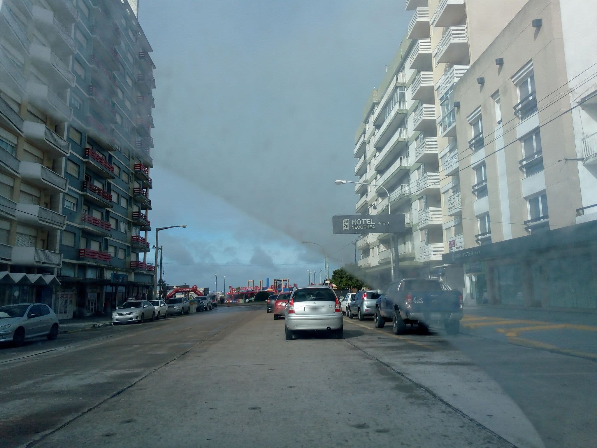 Street view near Hotel Necochea, Necochea — © nicfer (CC BY-SA · Mapillary)