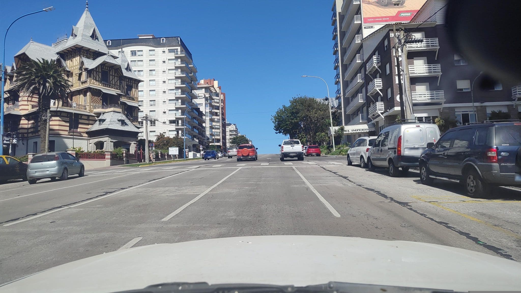 Street view near Hotel Imperio, Mar del Plata — © Kaart_Local (CC BY-SA · Mapillary)