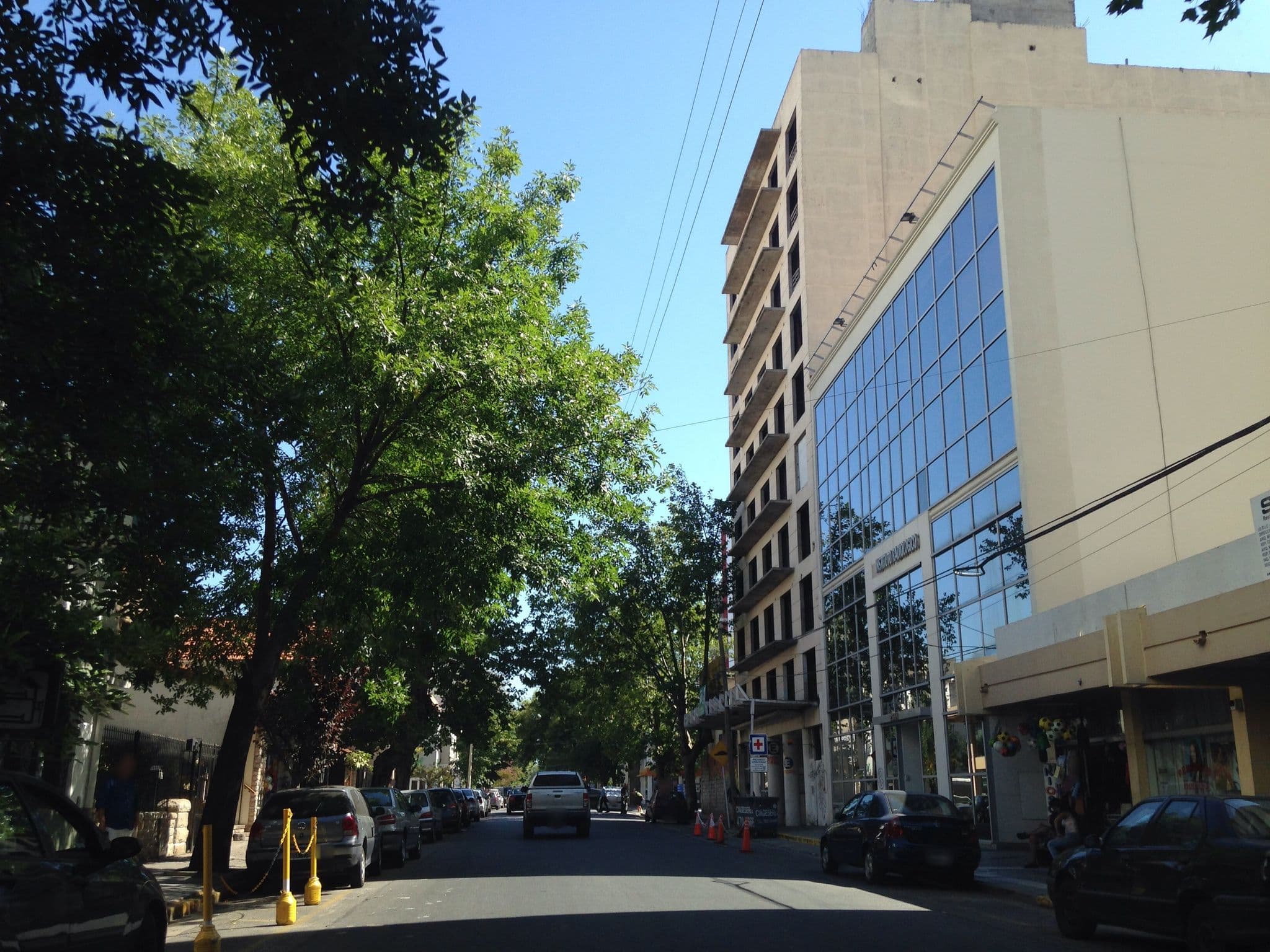 Street view near Hotel Rucalen, Mar del Plata — © maryann (CC BY-SA · Mapillary)