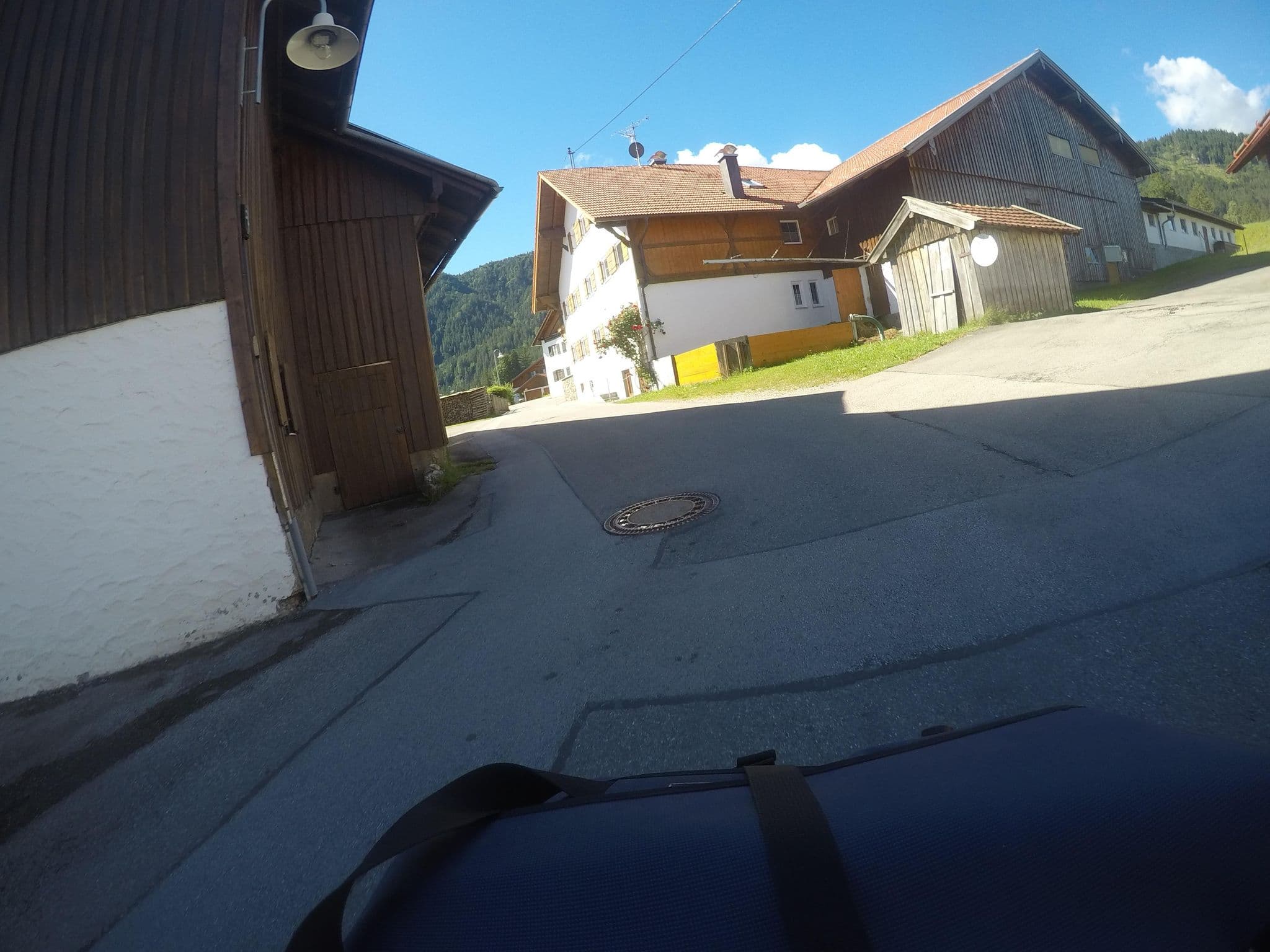 Street view near Landhaus Höß, Vils — © mfa (CC BY-SA · Mapillary)